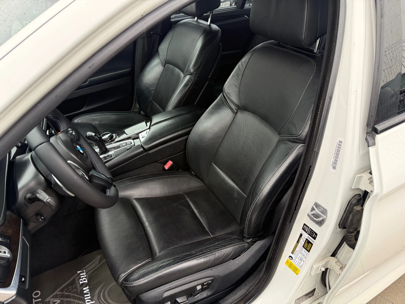 BMW 550 i* 2016г* FACE* M Pack* 177.000KM* ТОП Състояние*  - изображение 8