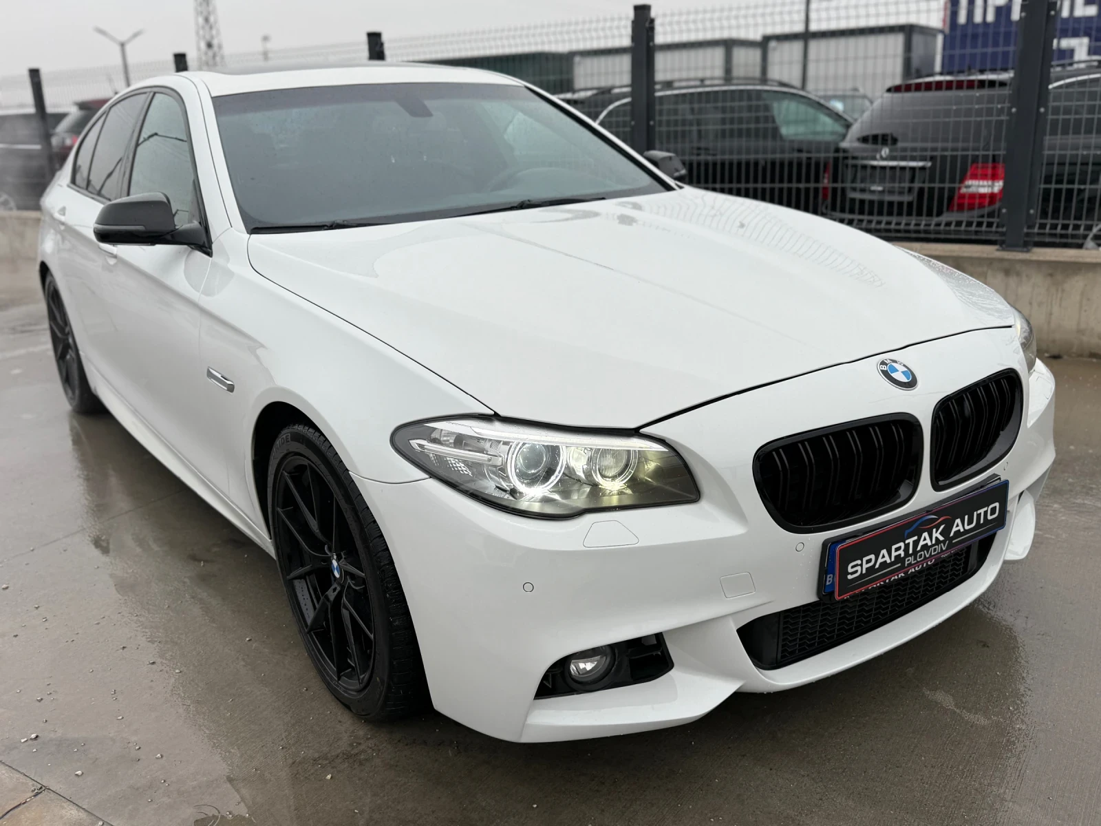 BMW 550 i* 2016г* FACE* M Pack* 177.000KM* ТОП Състояние*  - изображение 3