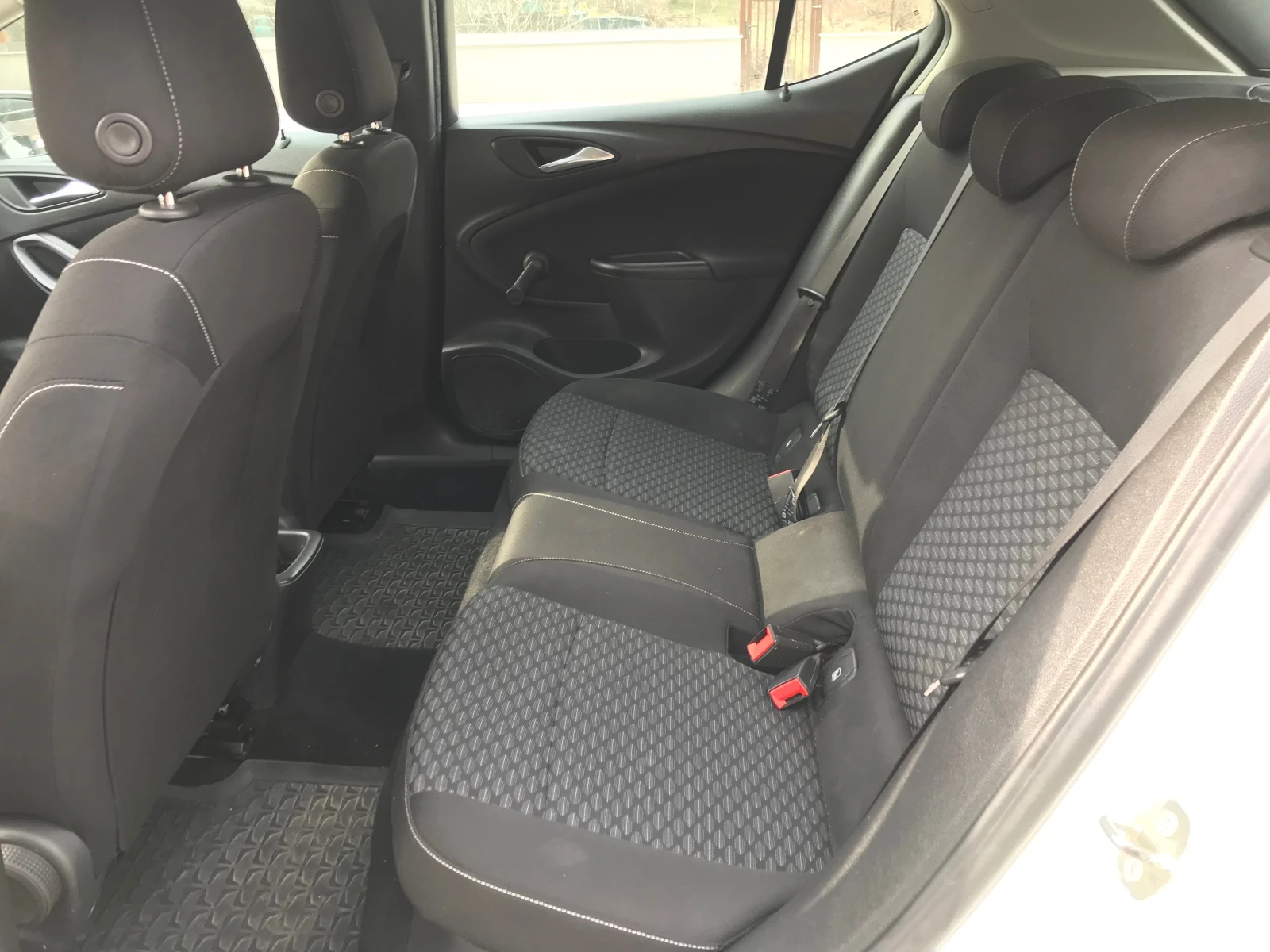 Opel Astra Евро 6, 105ks.150x.km., снимка 12 - Автомобили и джипове - 53572291