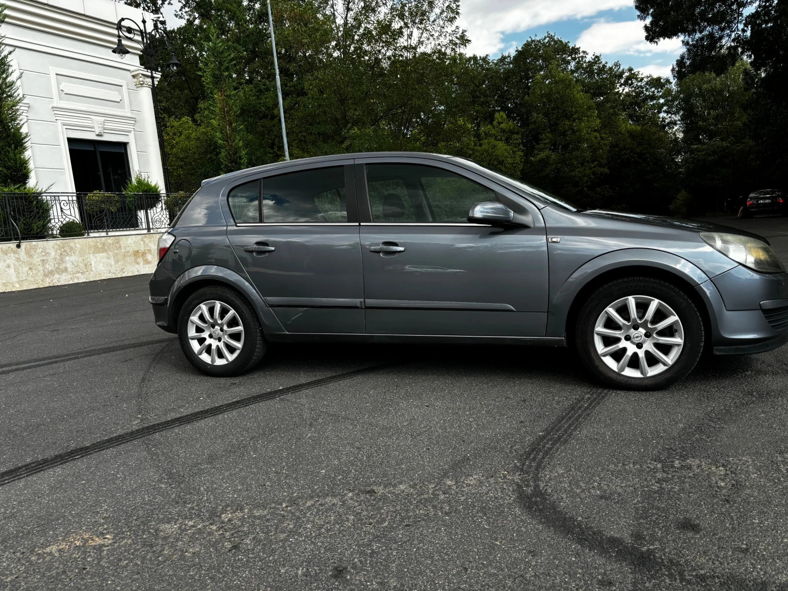 Opel Astra 1.6 Twinport , снимка 2 - Автомобили и джипове - 53658130