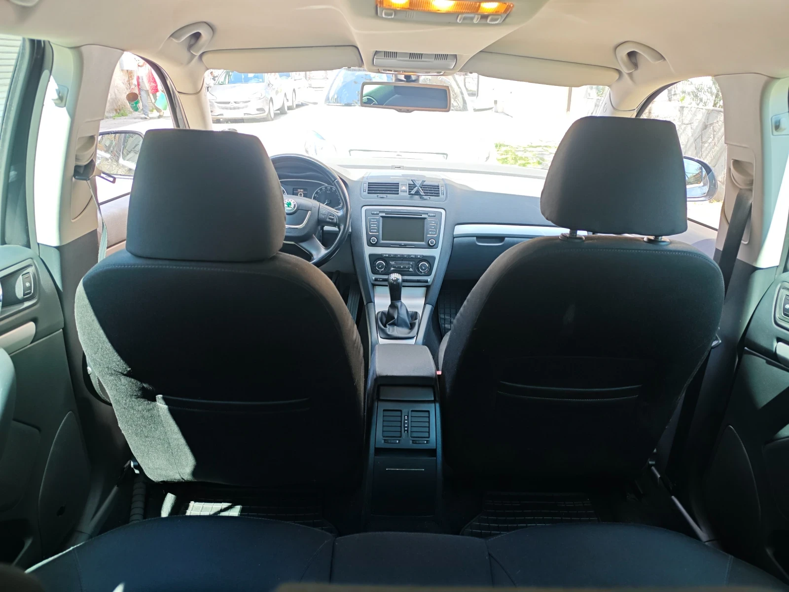 Skoda Octavia 1.6 дизел 105к.с, снимка 9 - Автомобили и джипове - 54171920