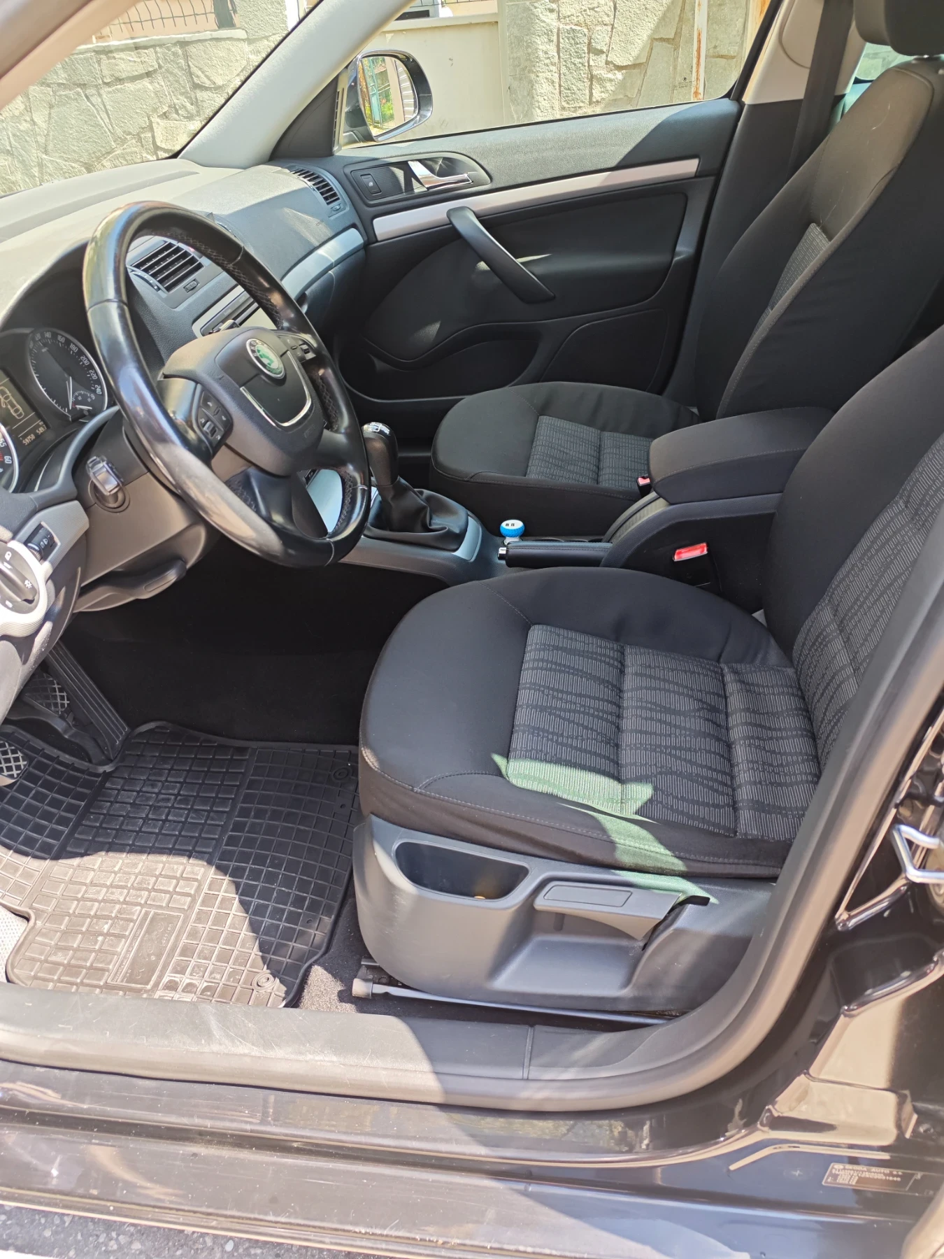 Skoda Octavia 1.6 дизел 105к.с, снимка 7 - Автомобили и джипове - 54171920