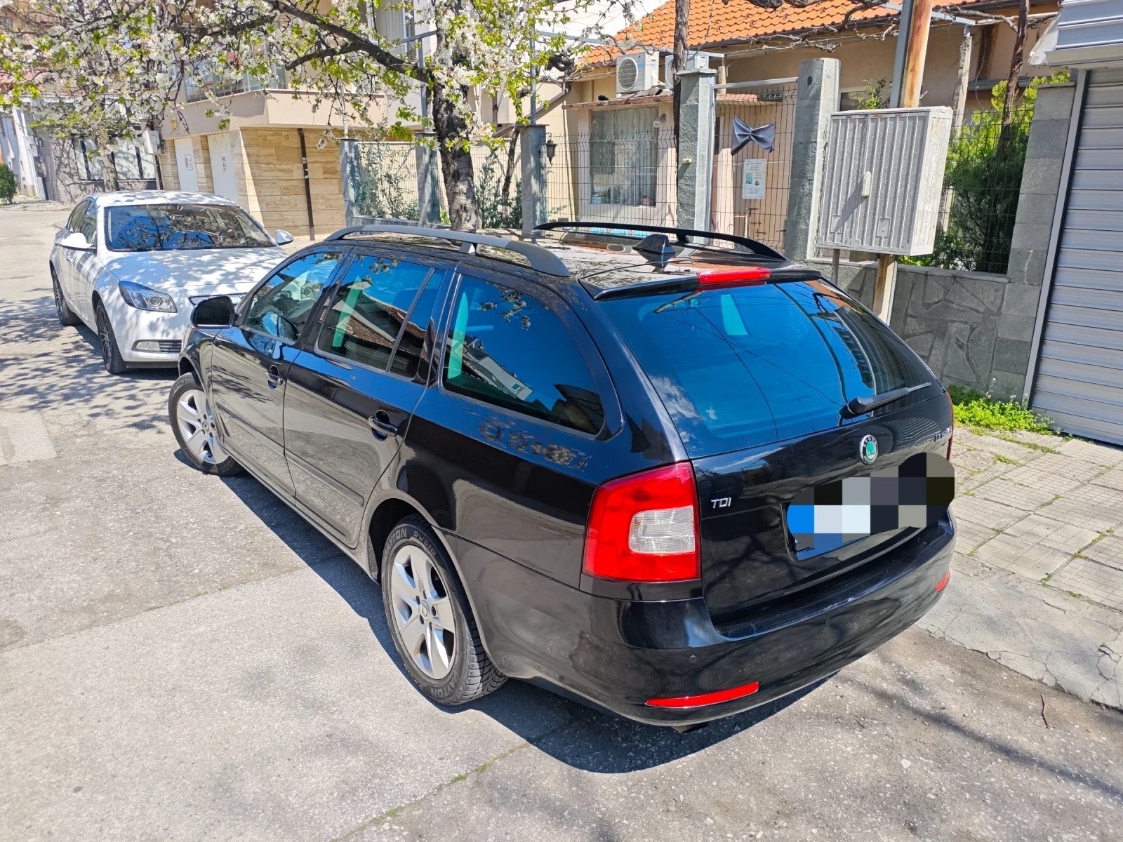 Skoda Octavia 1.6 дизел 105к.с, снимка 3 - Автомобили и джипове - 54171920