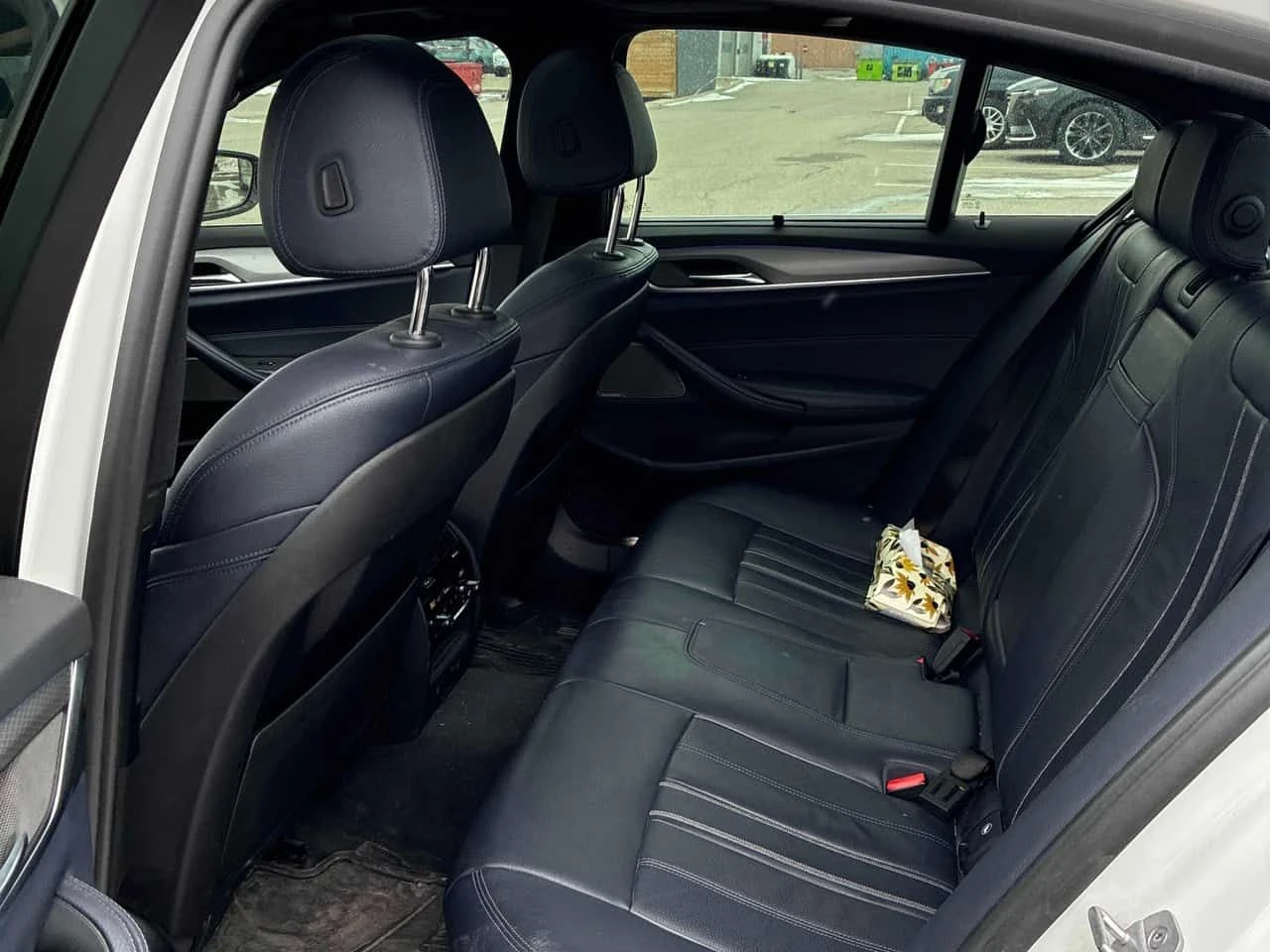 BMW 530 530i xDrive  CARFAX, снимка 12 - Автомобили и джипове - 54214956