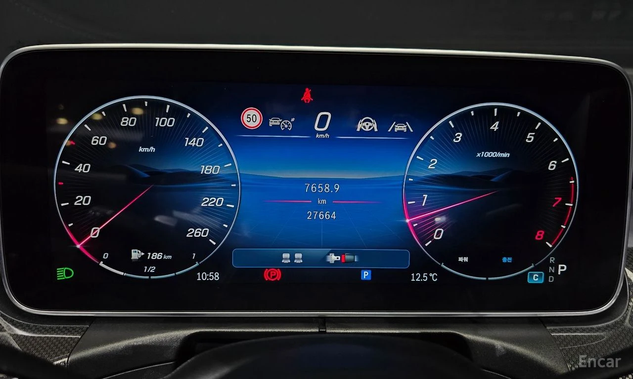 Mercedes-Benz CLE 200 * КОЖА* ПОДГРЕВ* ОБДУХВАНЕ* ШИБИДАХ* 360* , снимка 8 - Автомобили и джипове - 54488717