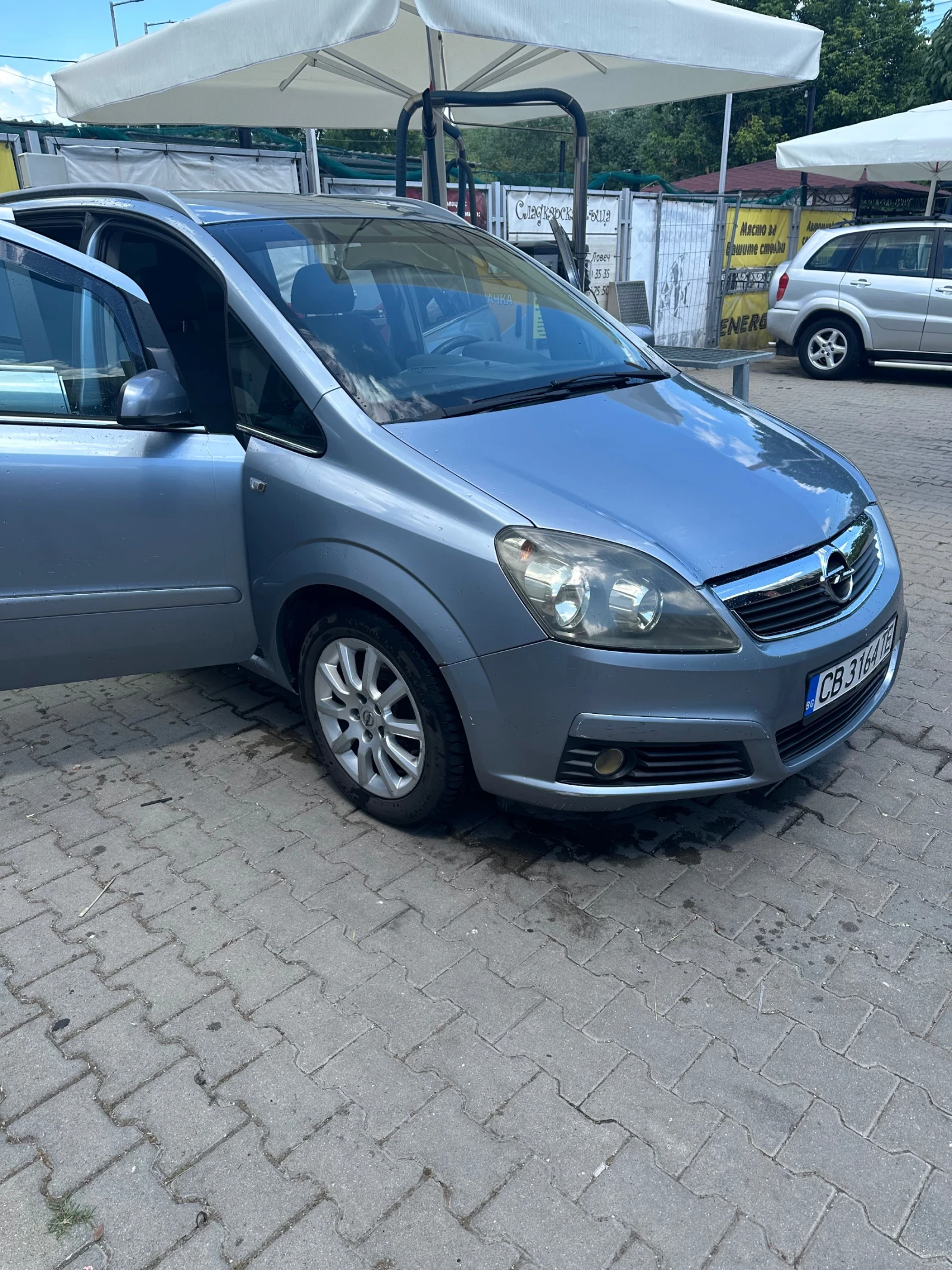 Opel Zafira, снимка 14 - Автомобили и джипове - 54970400