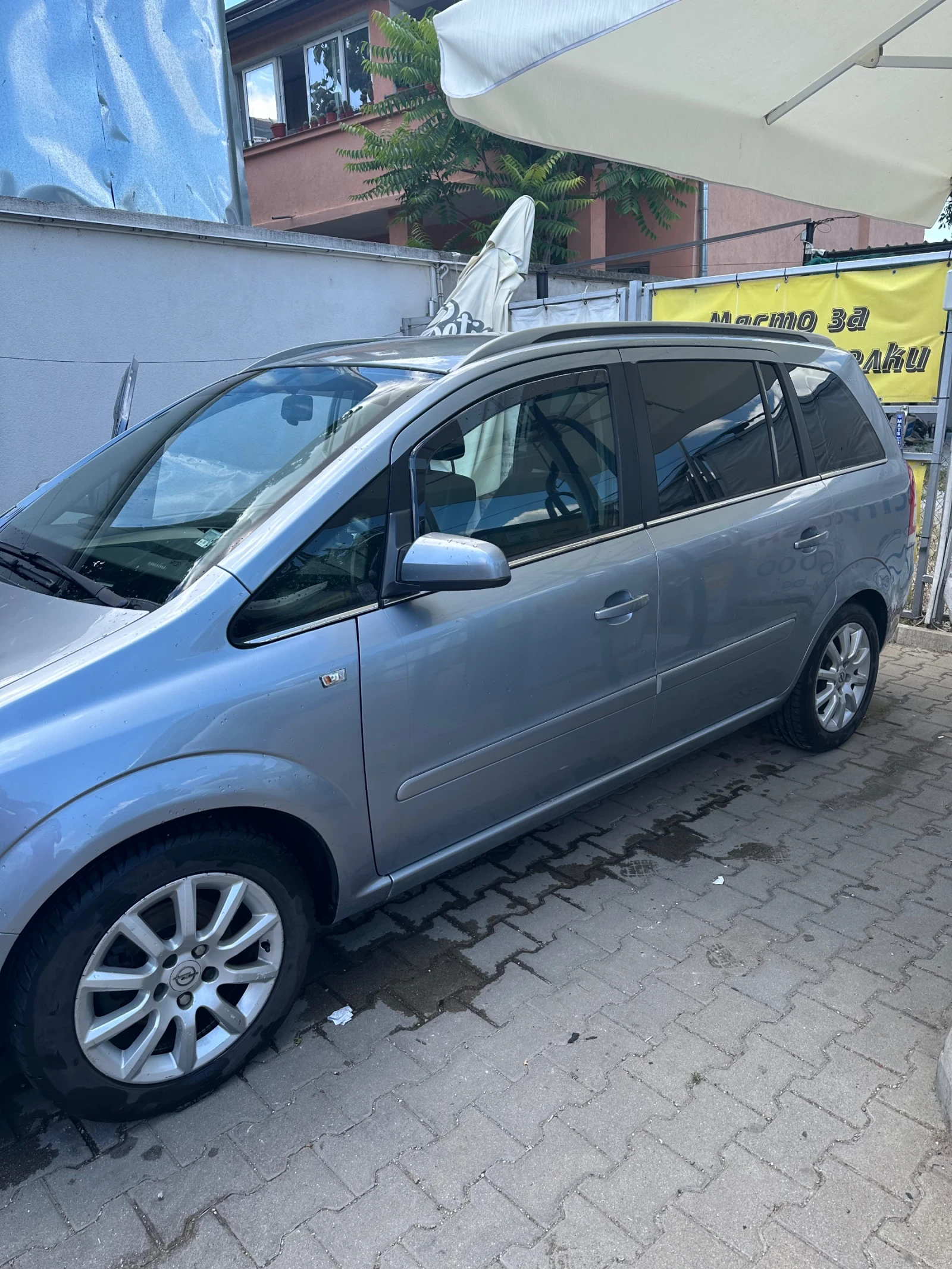 Opel Zafira, снимка 3 - Автомобили и джипове - 54970400