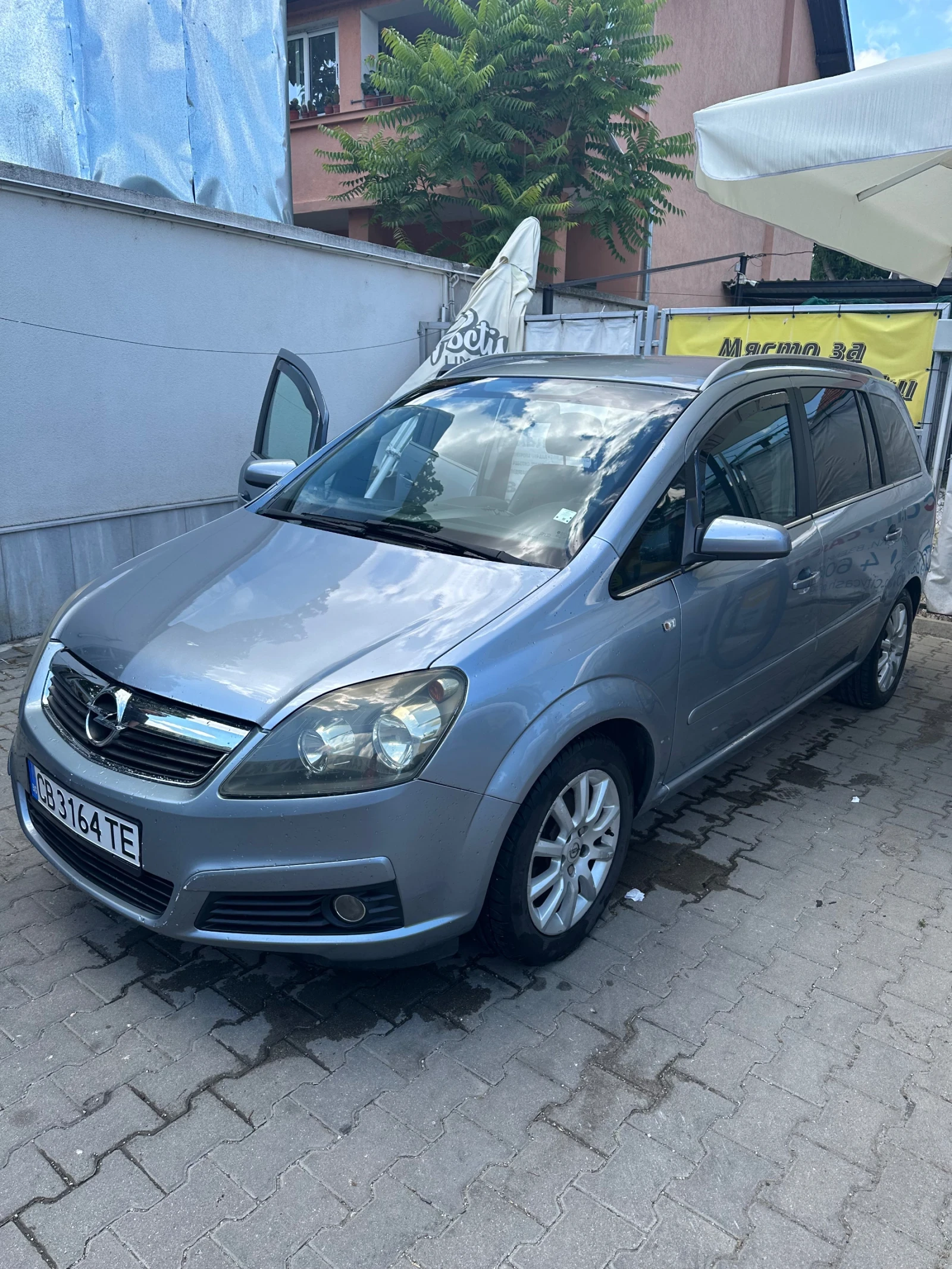 Opel Zafira, снимка 2 - Автомобили и джипове - 54970400