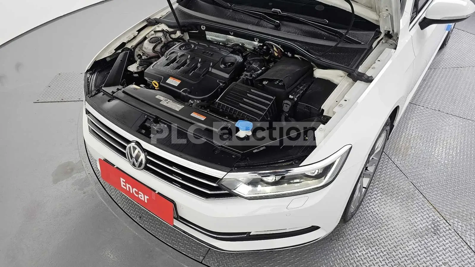 VW Passat 2.0TDI PRESTIGE! PANO/HEAD-UP/CAM, снимка 6 - Автомобили и джипове - 55225351