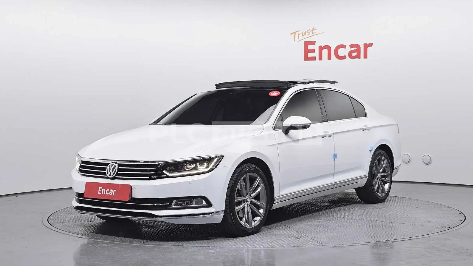 VW Passat 2.0TDI PRESTIGE! PANO/HEAD-UP/CAM