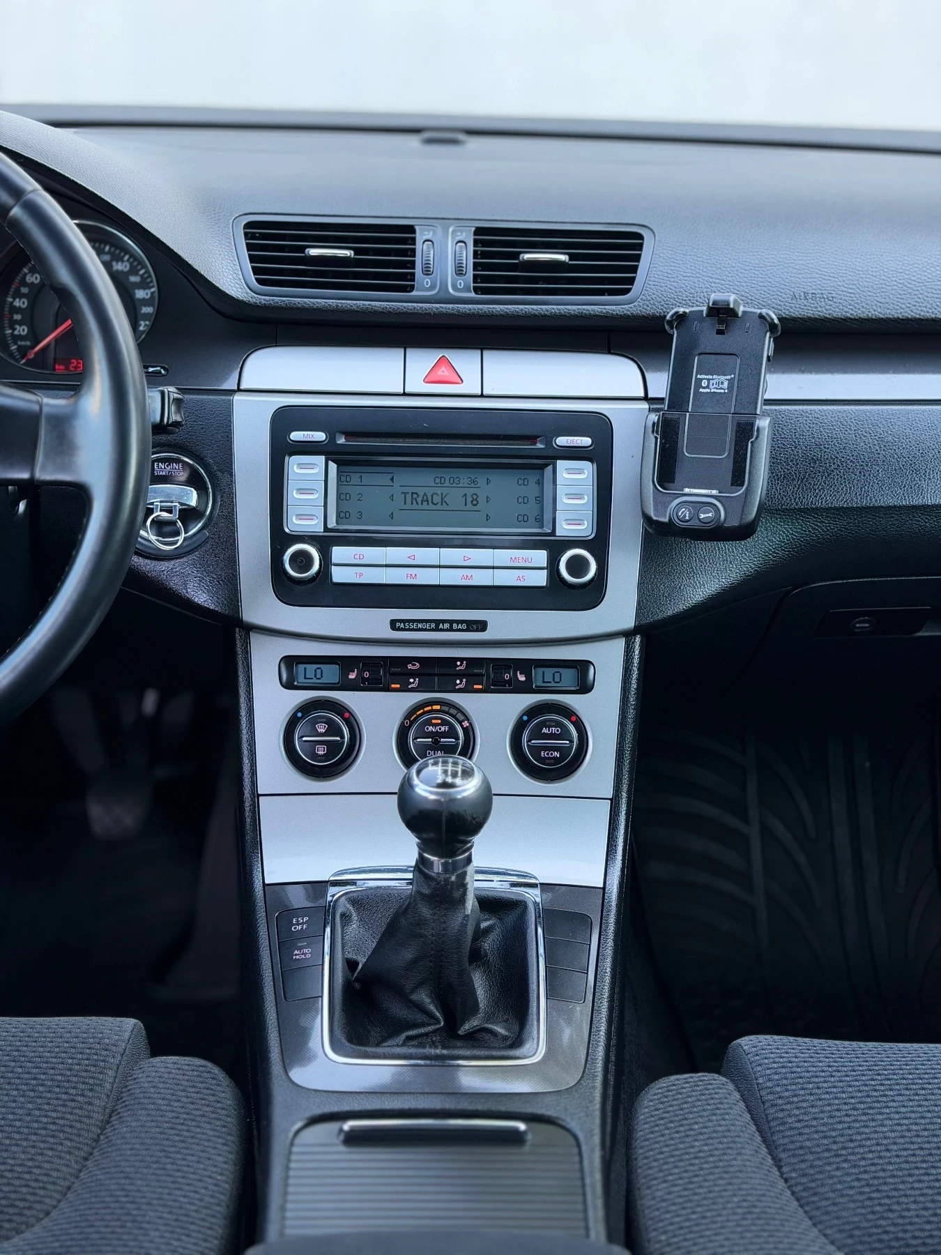 VW Passat 2.0TDi~140hp~8 КЛАПАНА~HIGH-LINE, снимка 12 - Автомобили и джипове - 55245674