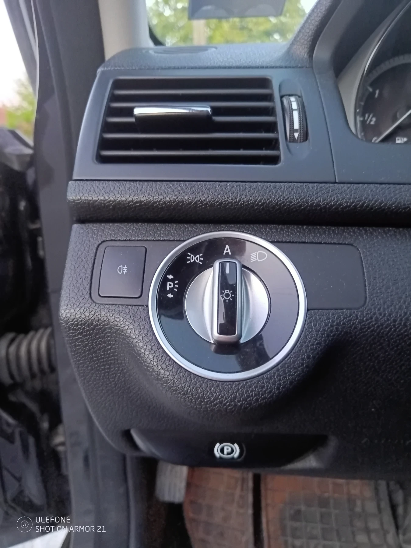Mercedes-Benz C 350 4 matic, снимка 4 - Автомобили и джипове - 55417592