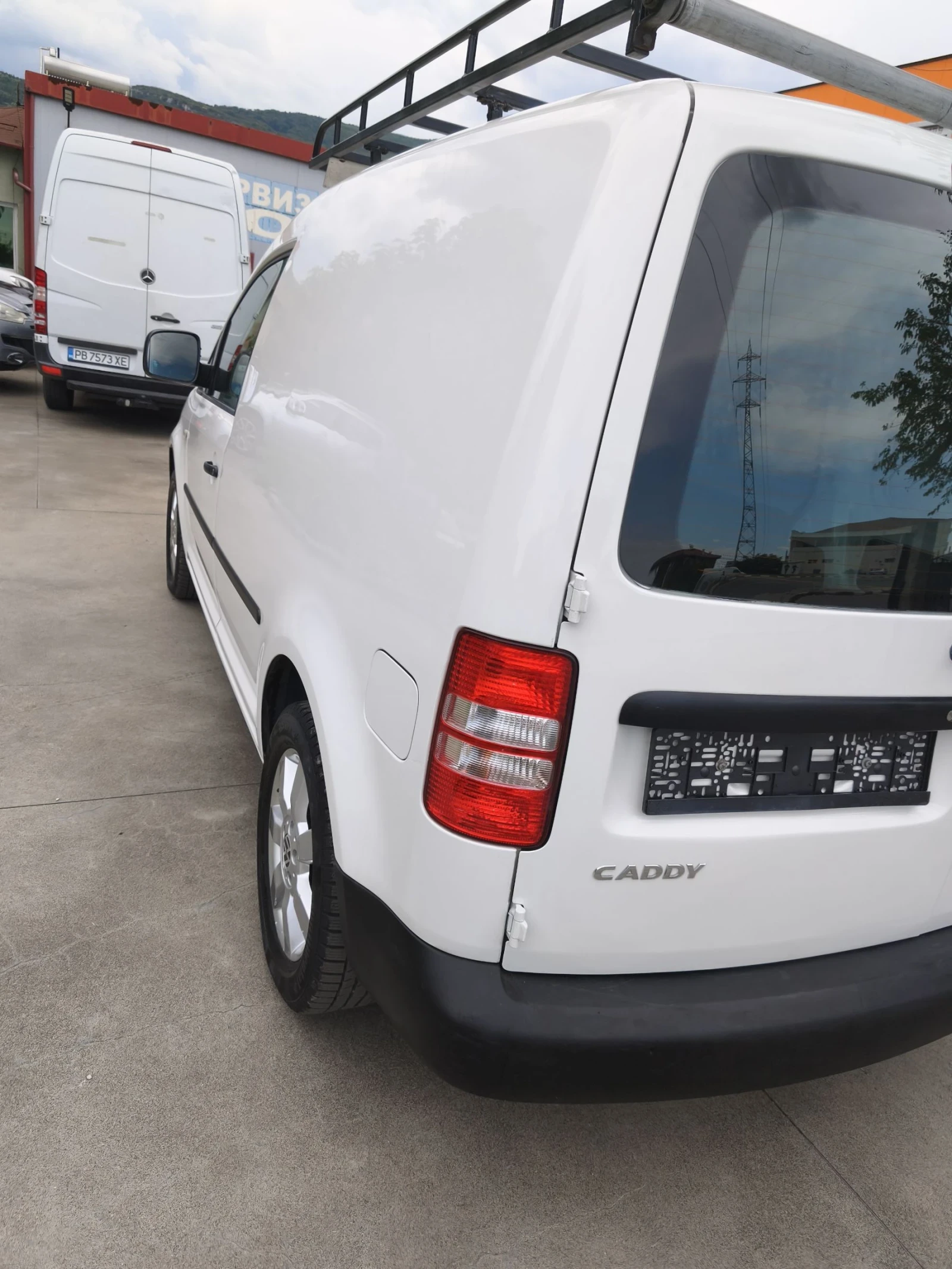VW Caddy 1.6 TDI 105ks, снимка 7 - Автомобили и джипове - 55448748