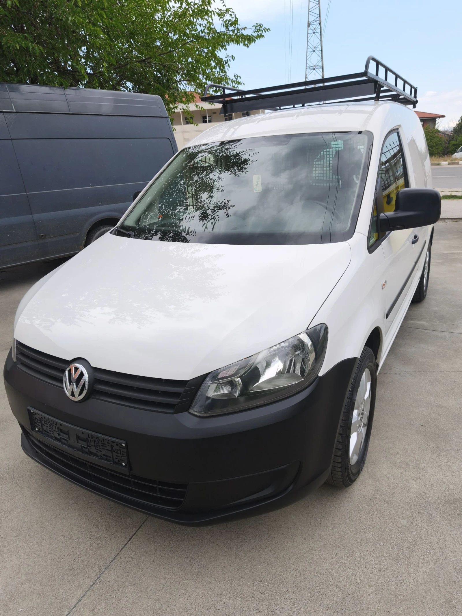VW Caddy 1.6 TDI 105ks, снимка 2 - Автомобили и джипове - 55448748