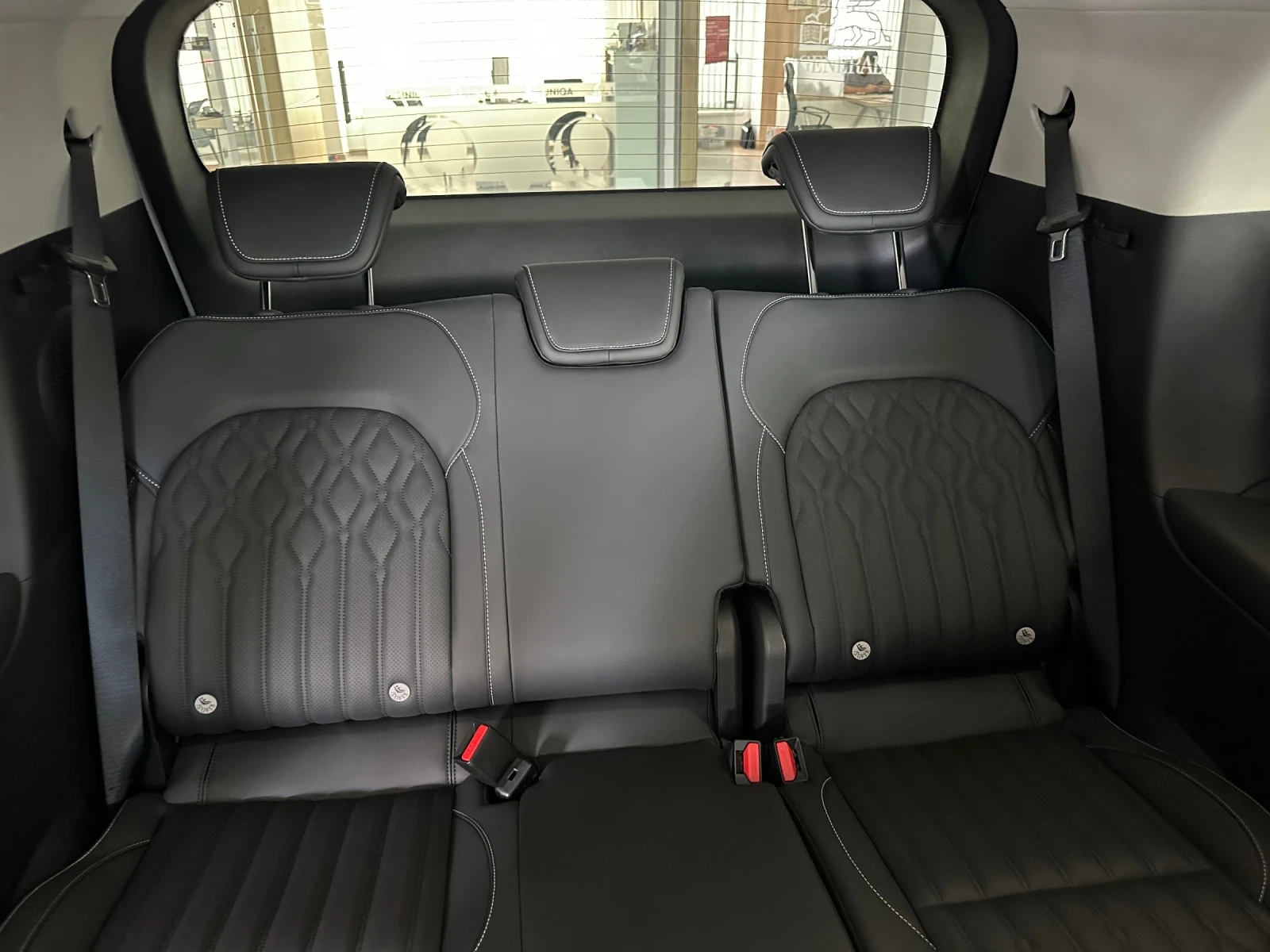 DONGFENG V9 PHEV* НАЛИЧЕН, снимка 13 - Автомобили и джипове - 55846741