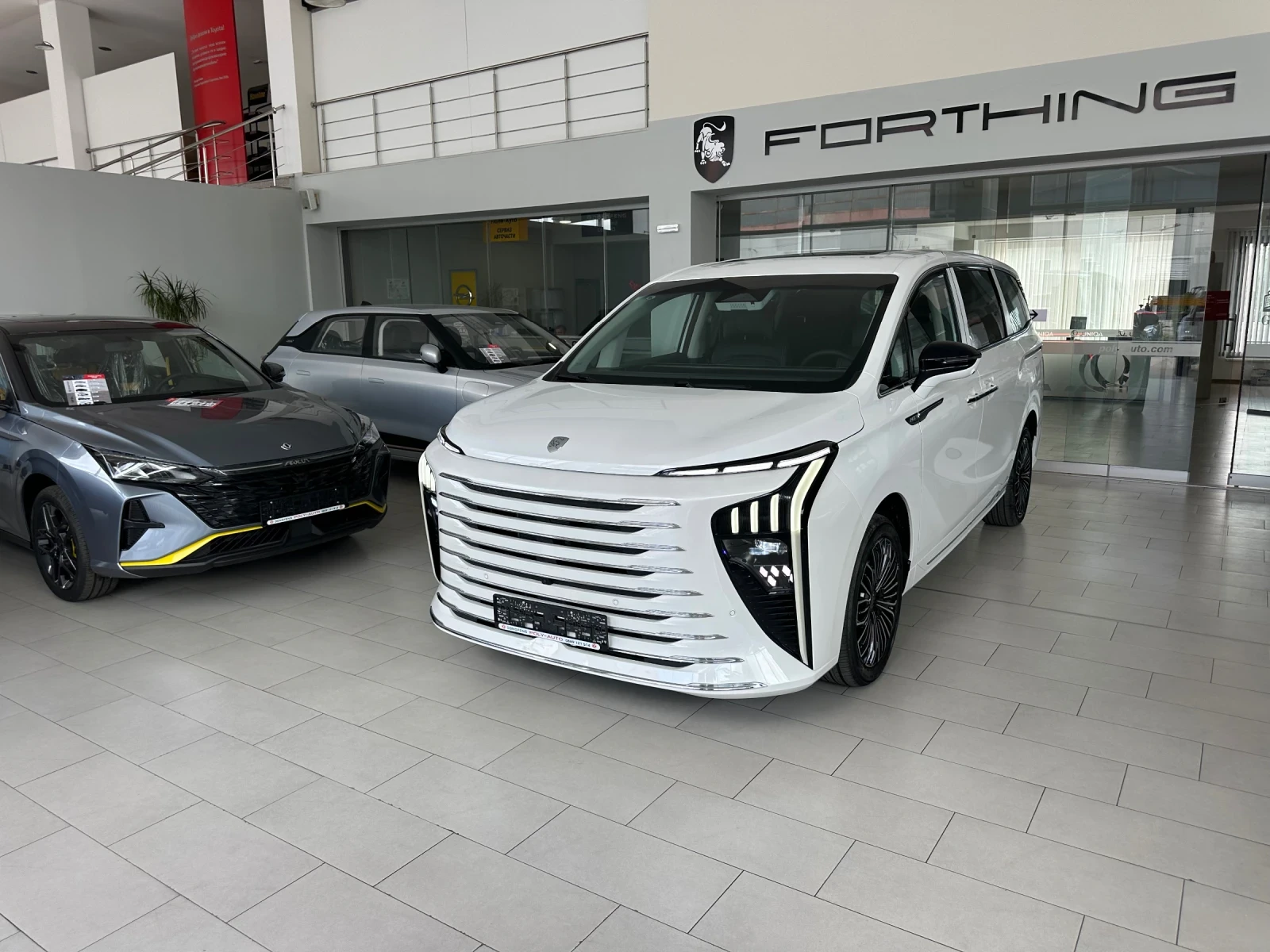 DONGFENG V9 PHEV* НАЛИЧЕН, снимка 2 - Автомобили и джипове - 55846741