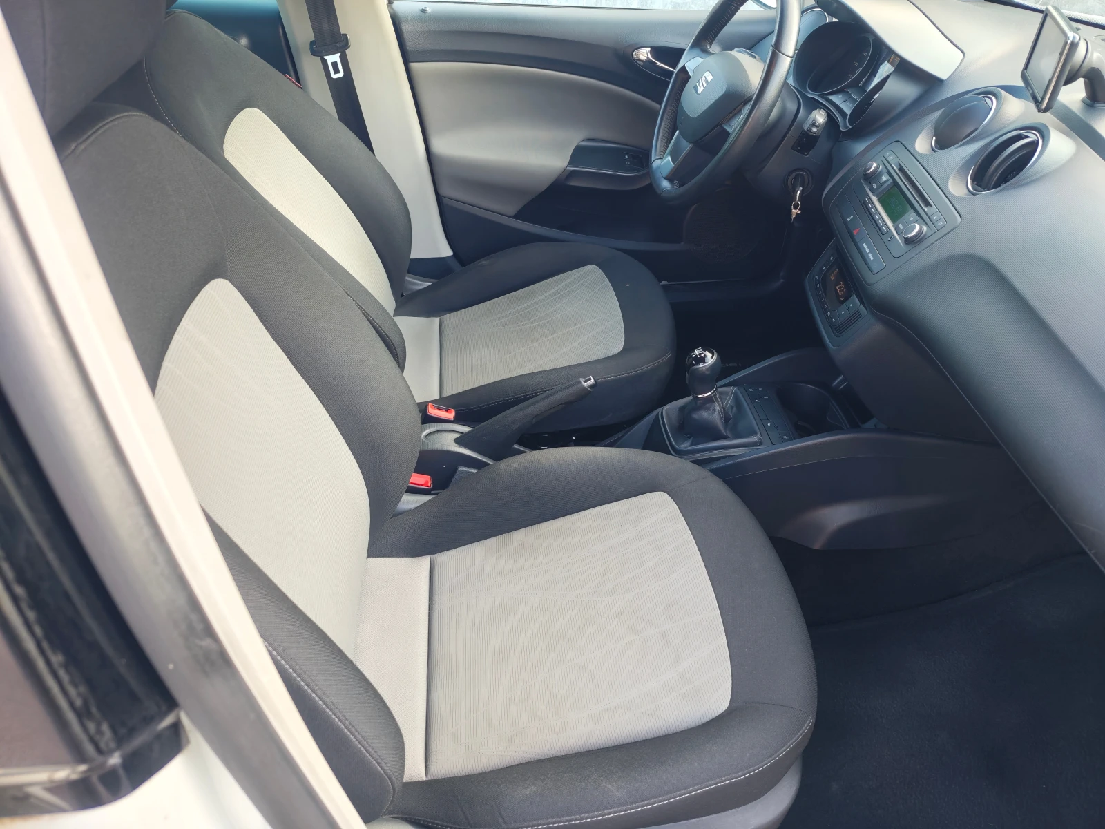 Seat Ibiza Germany, снимка 11 - Автомобили и джипове - 56173069