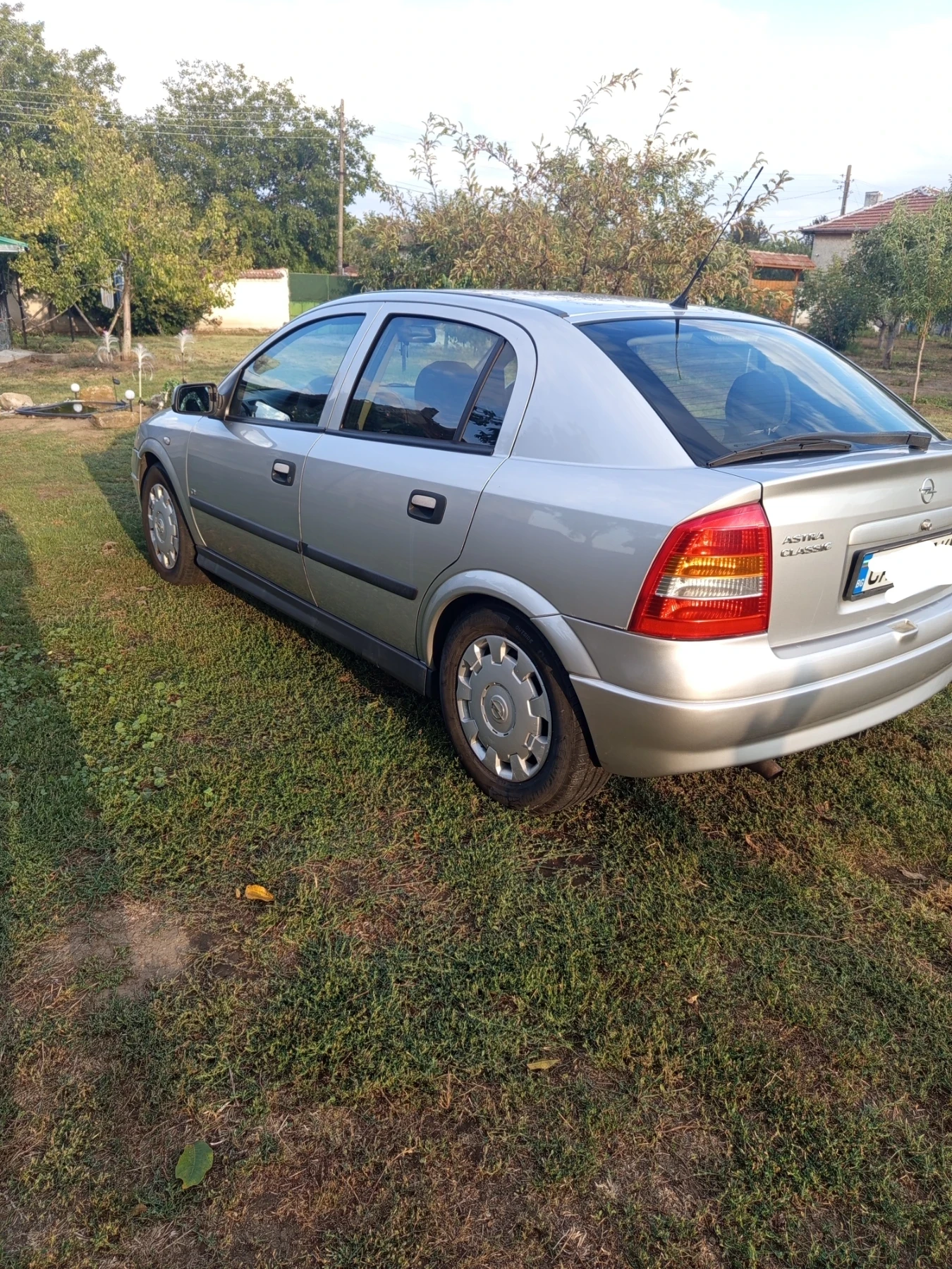 Opel Astra 1.4 classic, снимка 4 - Автомобили и джипове - 56377605