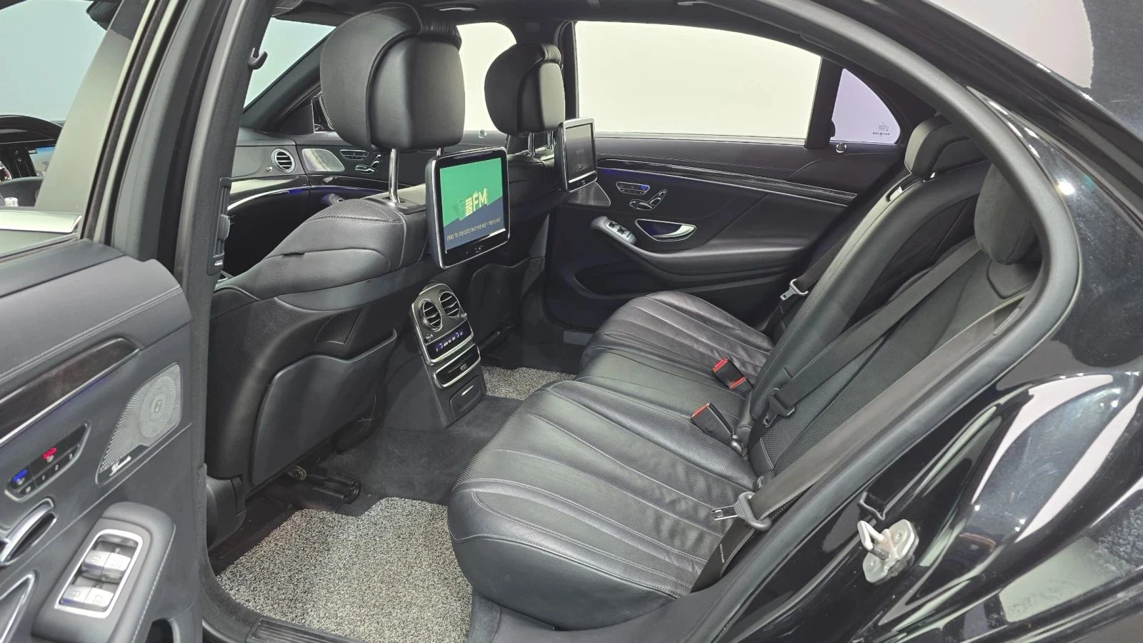 Mercedes-Benz S 400, снимка 9 - Автомобили и джипове - 56706346