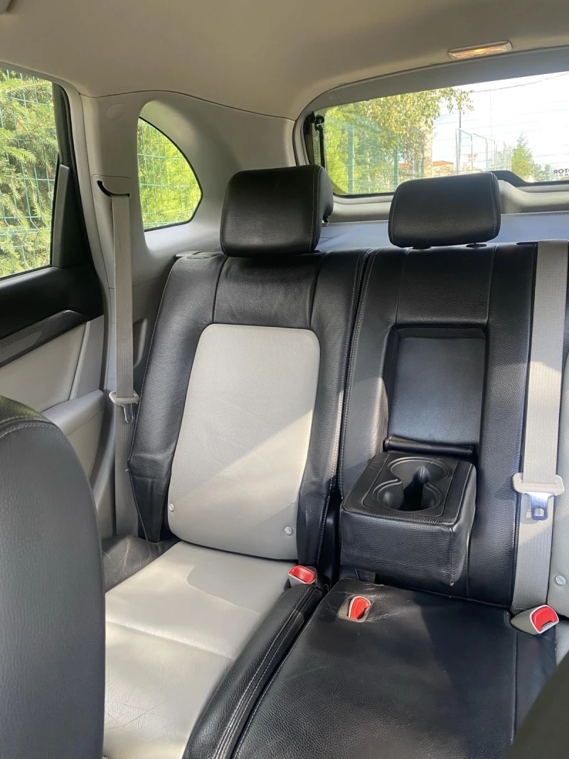 Chevrolet Captiva, снимка 9 - Автомобили и джипове - 52285978