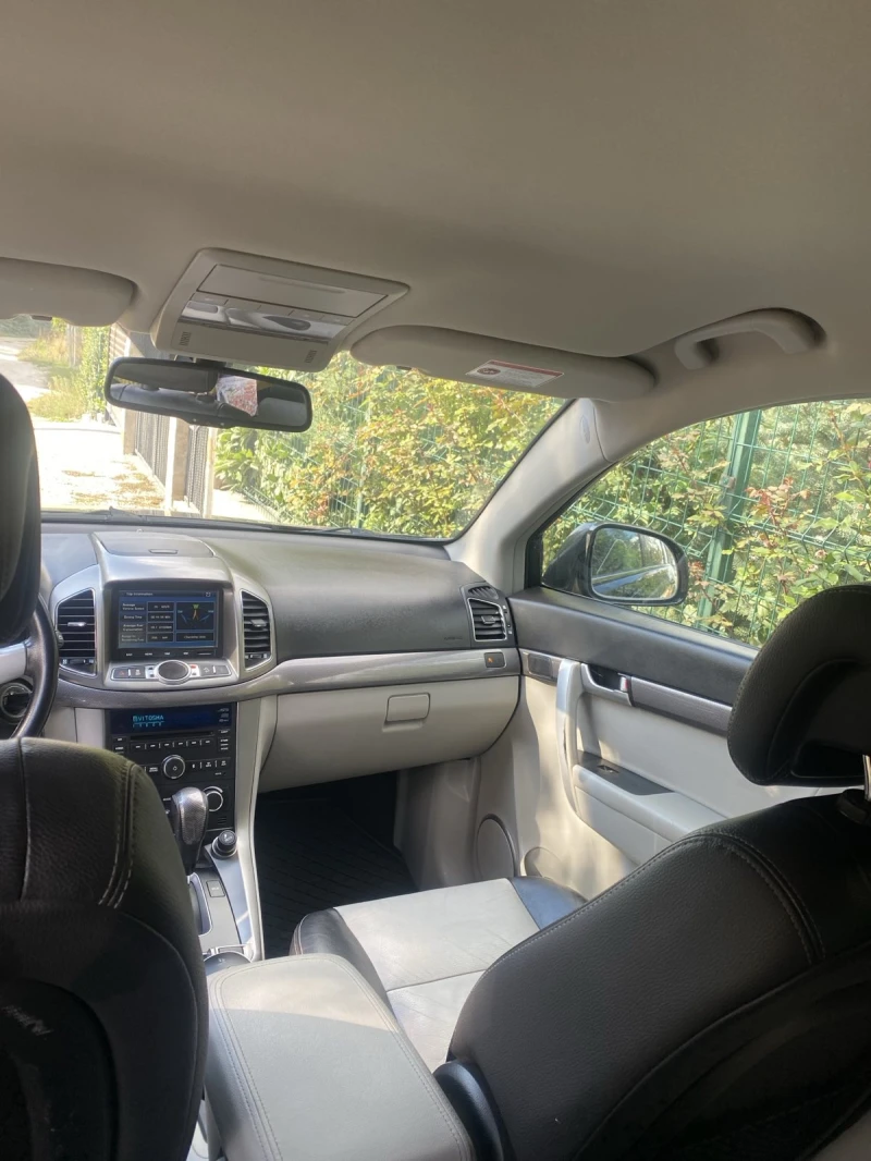 Chevrolet Captiva, снимка 4 - Автомобили и джипове - 52285978