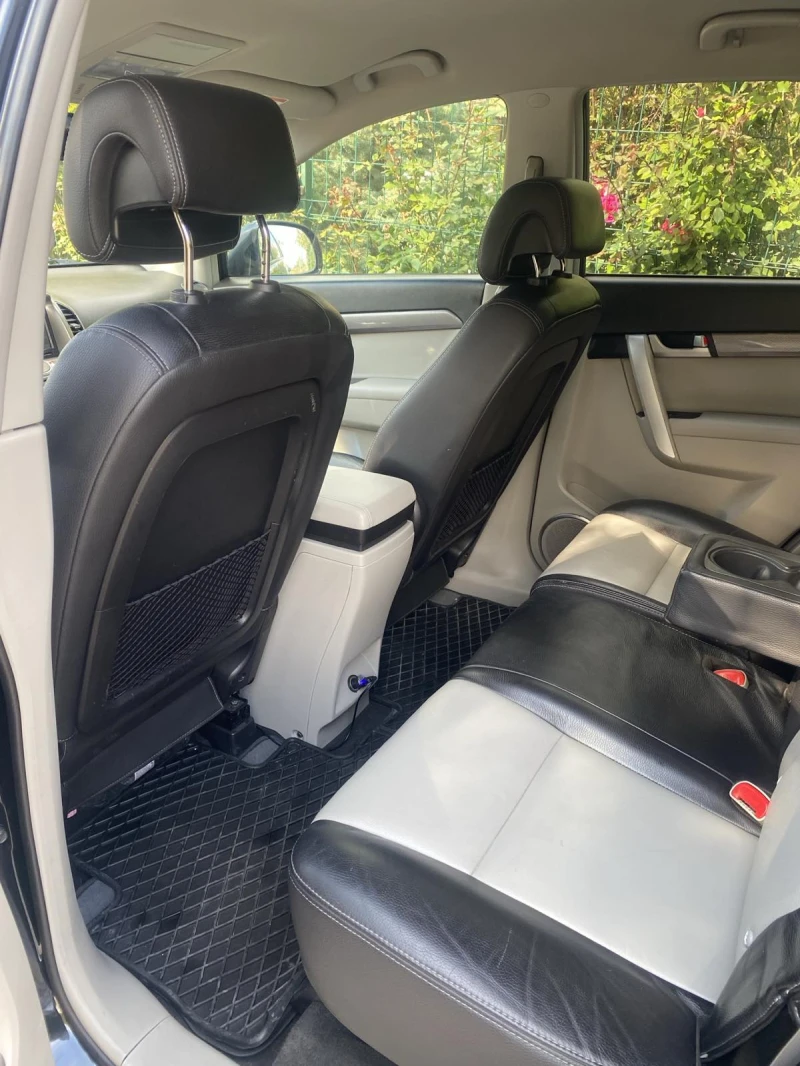 Chevrolet Captiva, снимка 6 - Автомобили и джипове - 52285978