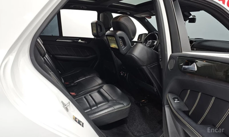 Mercedes-Benz GLE 63 AMG, снимка 11 - Автомобили и джипове - 52815007
