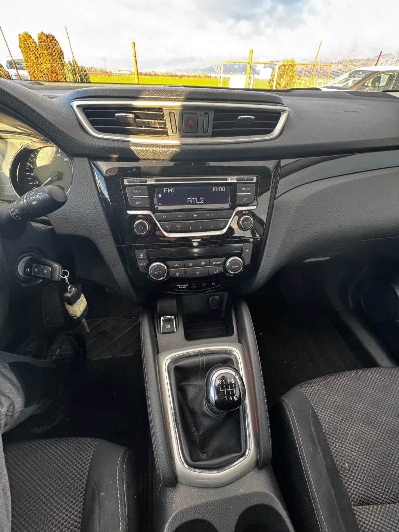 Nissan Qashqai, снимка 9 - Автомобили и джипове - 53167679