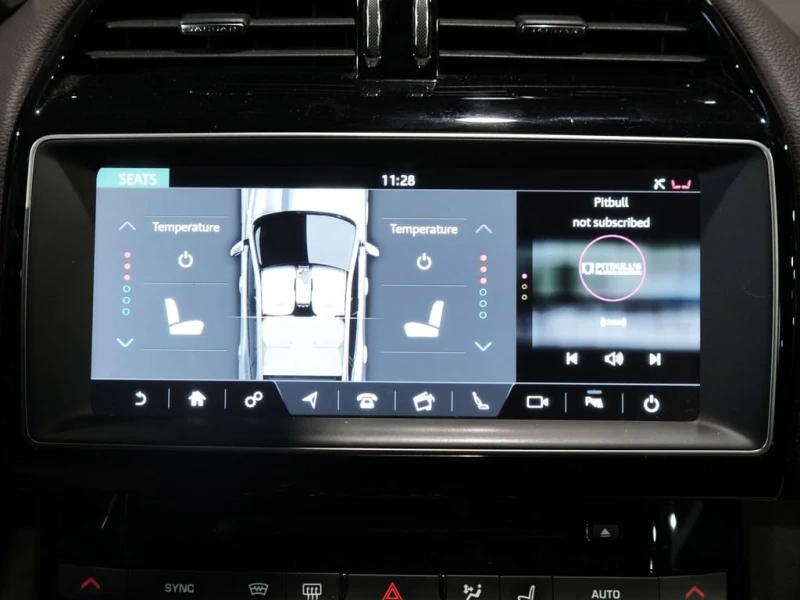 Jaguar F-PACE Prestige  CARFAX, снимка 17 - Автомобили и джипове - 53234619