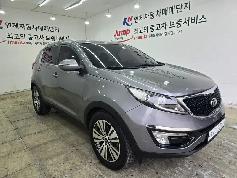 Kia Sportage 2.0 CRDi 4WD, снимка 3 - Автомобили и джипове - 54274965