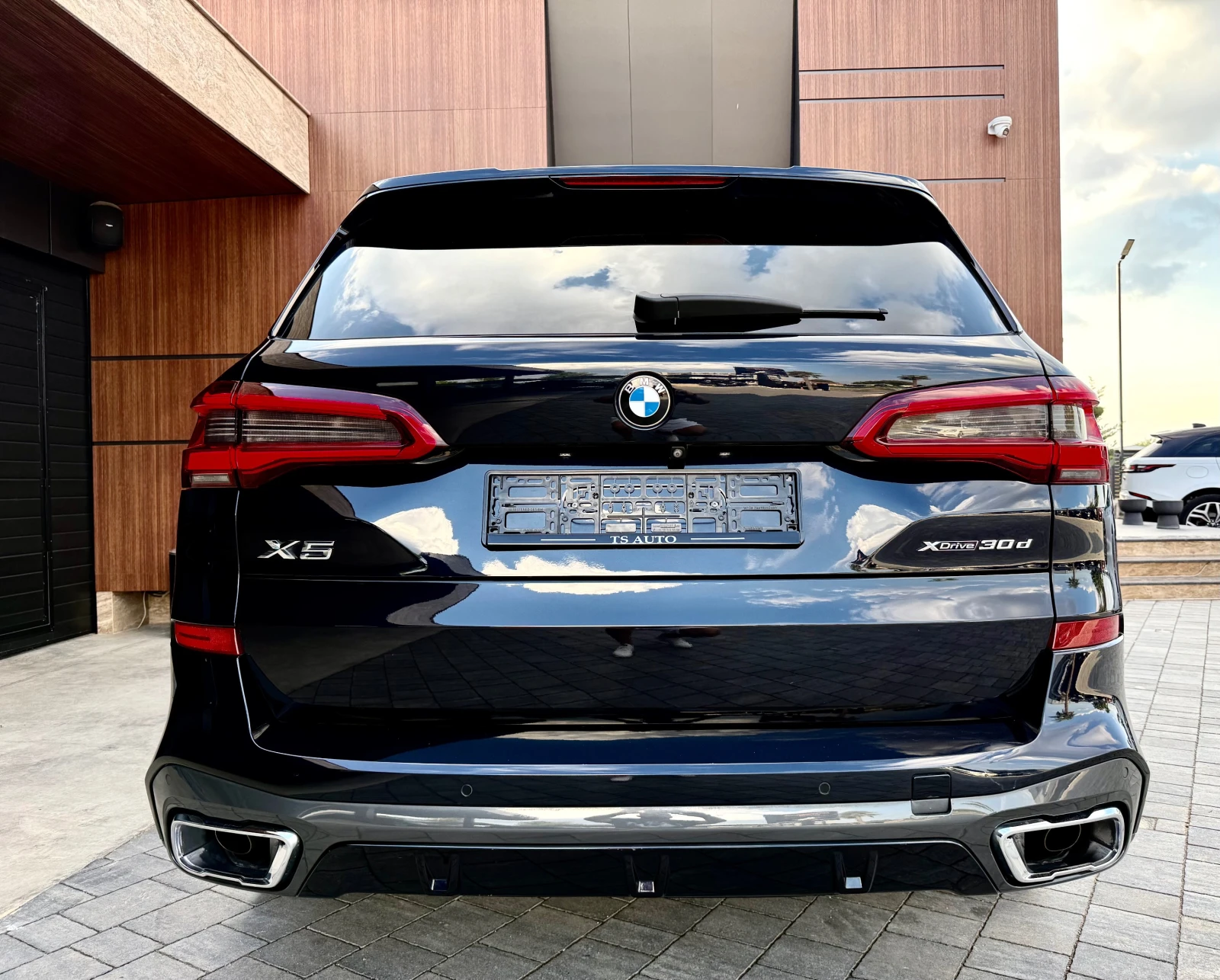 BMW X5 3.0D* INDIVIDUAL* M-PAKET - изображение 7