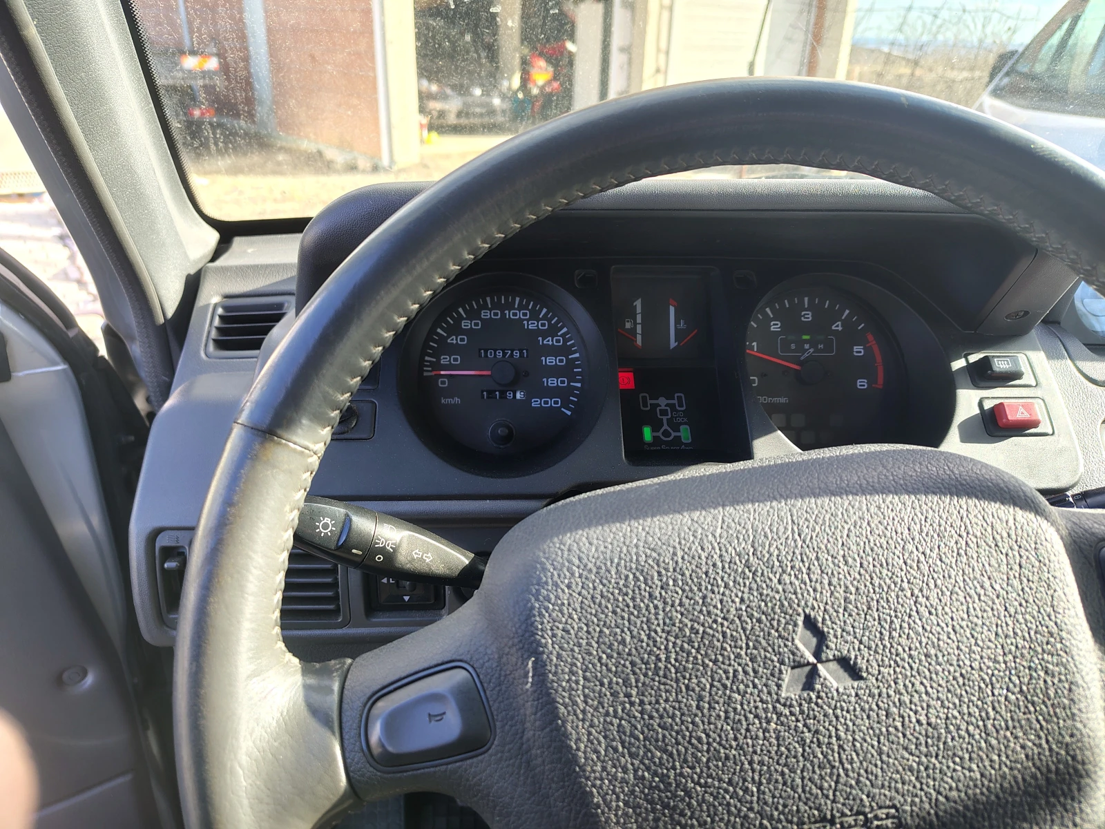 Mitsubishi Pajero, снимка 10 - Автомобили и джипове - 53861997