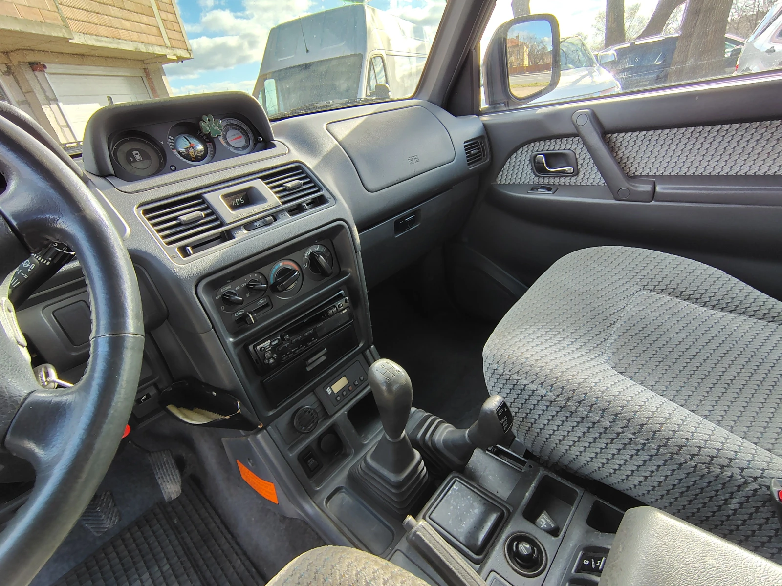 Mitsubishi Pajero, снимка 12 - Автомобили и джипове - 53861997