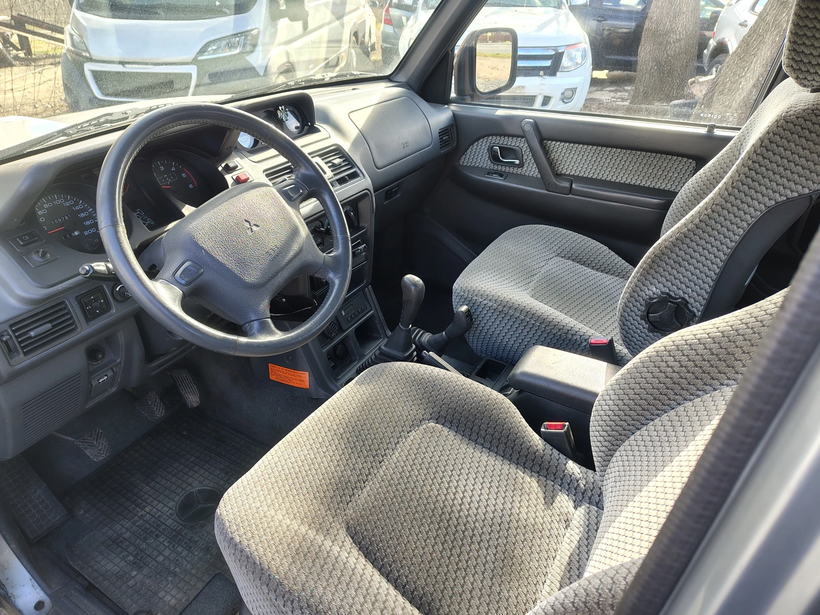 Mitsubishi Pajero, снимка 9 - Автомобили и джипове - 53861997