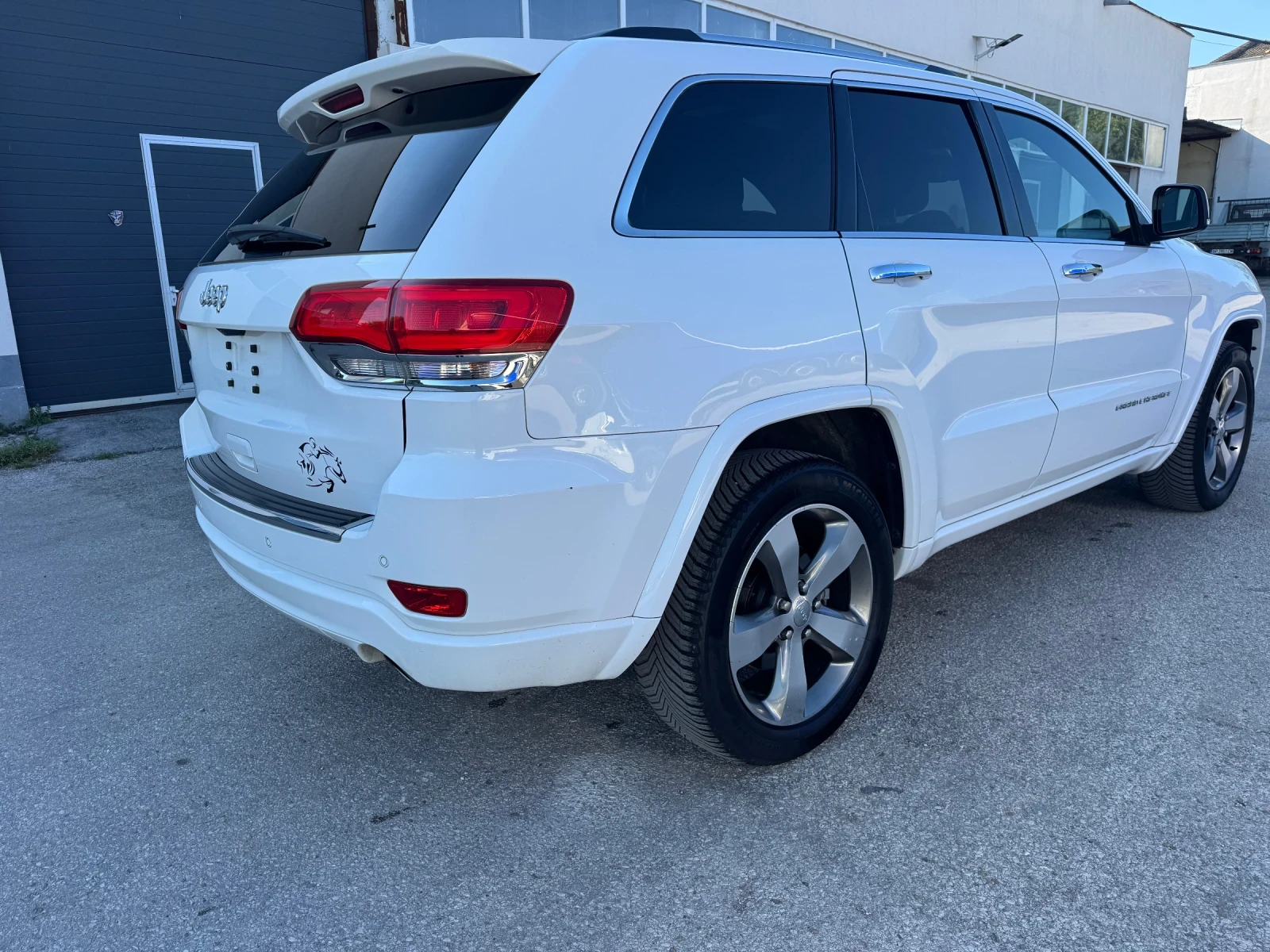 Jeep Grand cherokee 3.0D OVERLAND , снимка 4 - Автомобили и джипове - 54437048