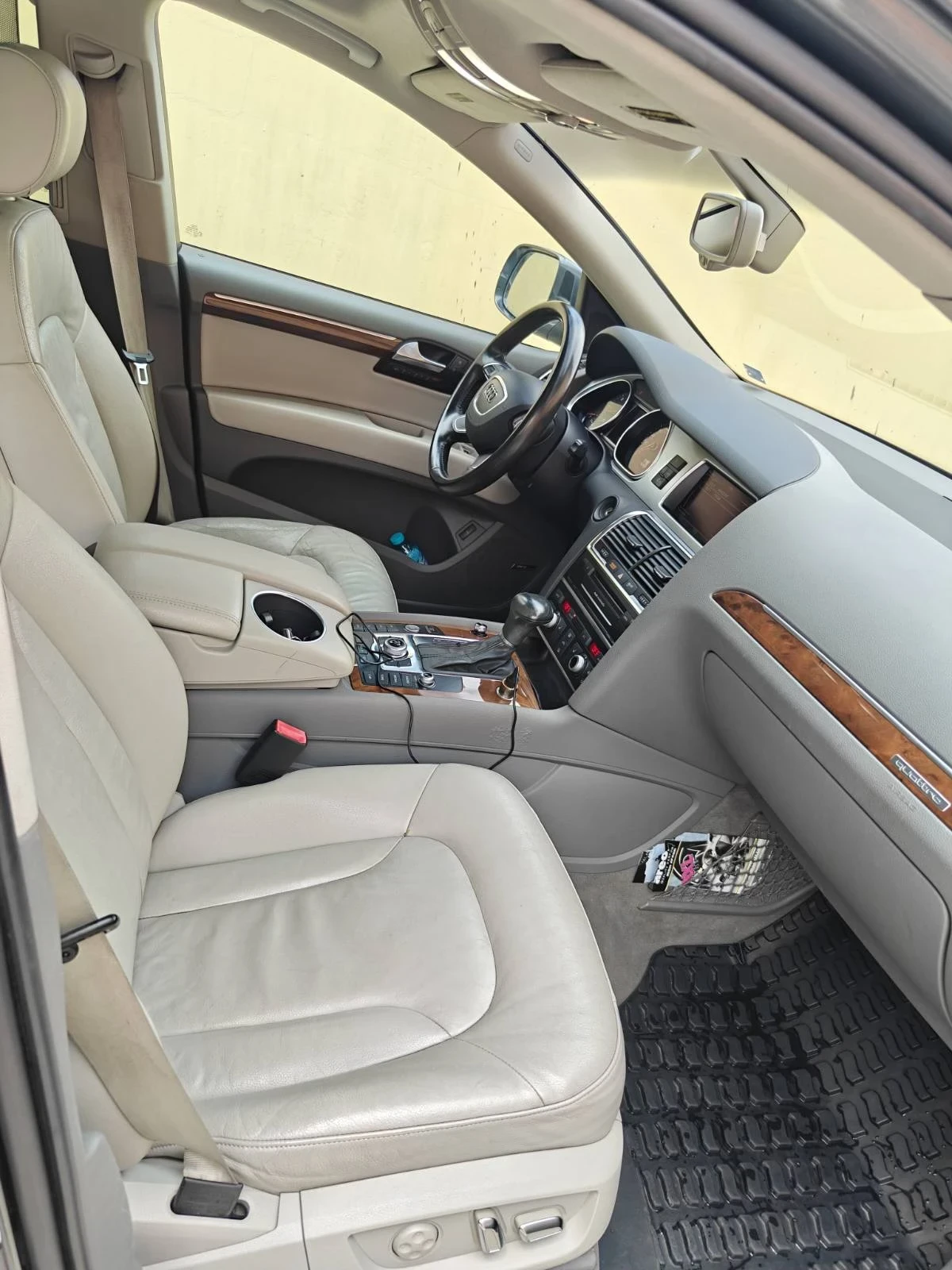 Audi Q7, снимка 3 - Автомобили и джипове - 55320237