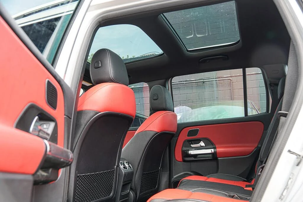 Mercedes-Benz GLB35AMG 4MATIC / 360/ BURMESTER/ PANORAMA/ , снимка 17 - Автомобили и джипове - 55391822