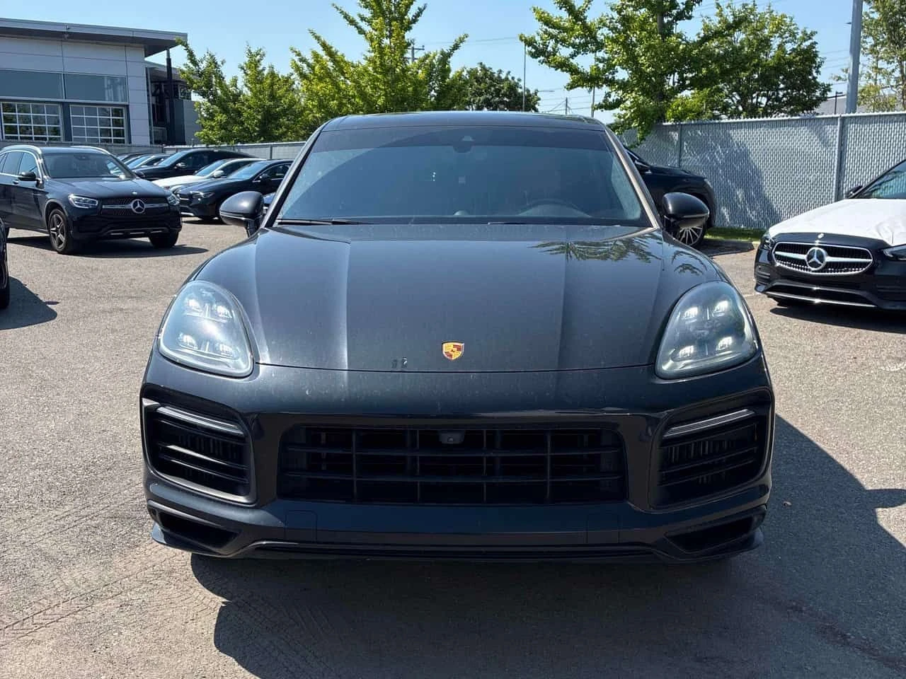 Porsche Cayenne * GTS * ГЛАВНО ПРЕДСТАВИТЕЛСТВО НА MERCEDES* , снимка 2 - Автомобили и джипове - 55556334