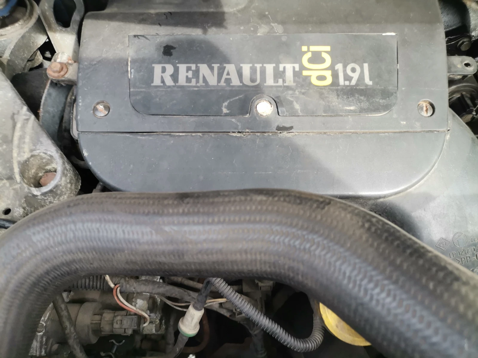 Renault Trafic, снимка 13 - Бусове и автобуси - 56448330