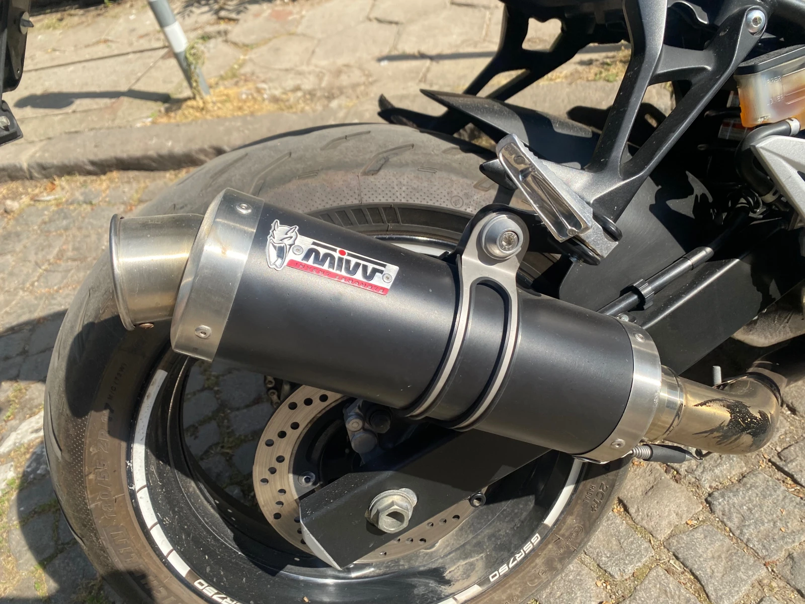 Suzuki Gsr  - изображение 9