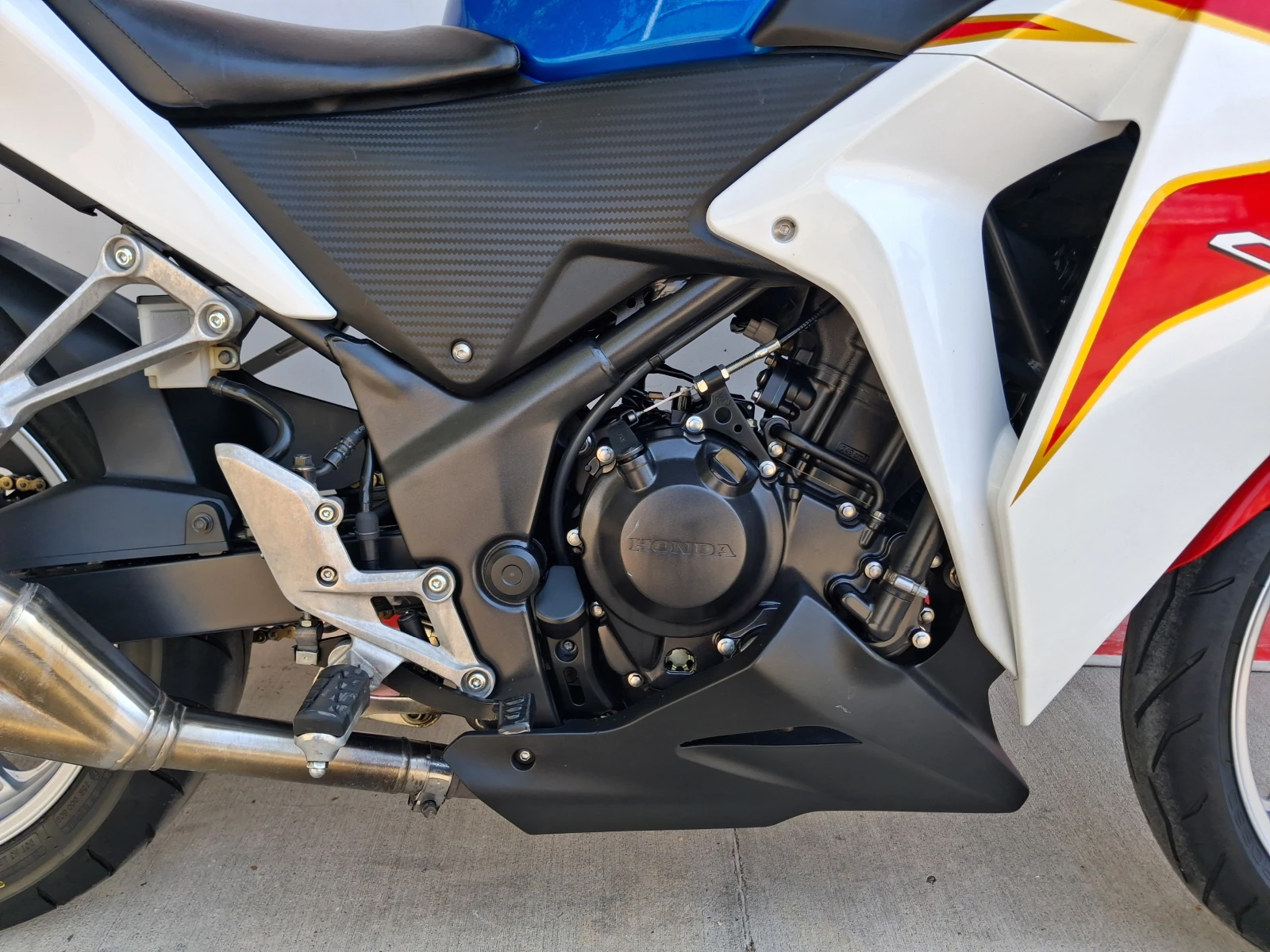 Honda Cbr 250 R, снимка 12 - Мотоциклети и мототехника - 55833533