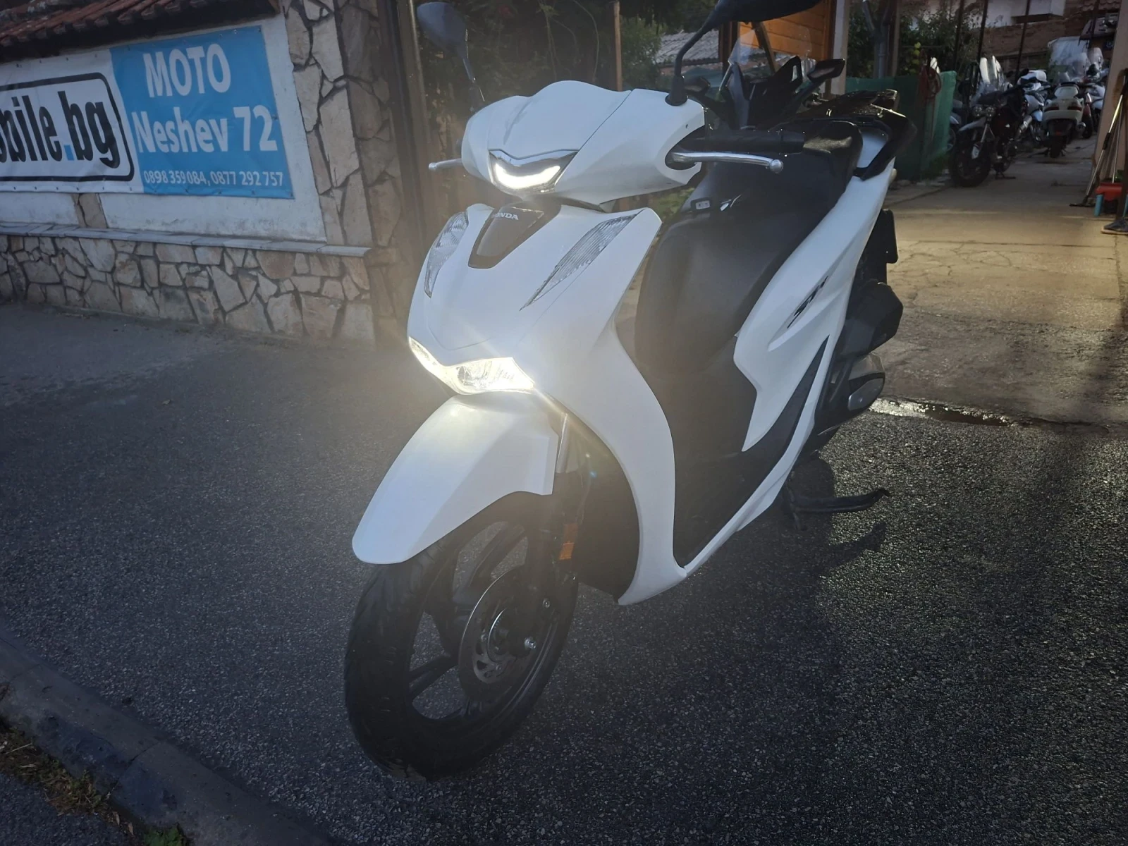 Honda Sh Keyless, LED, Start-Stop, ABS, White matt, УНИКАТ