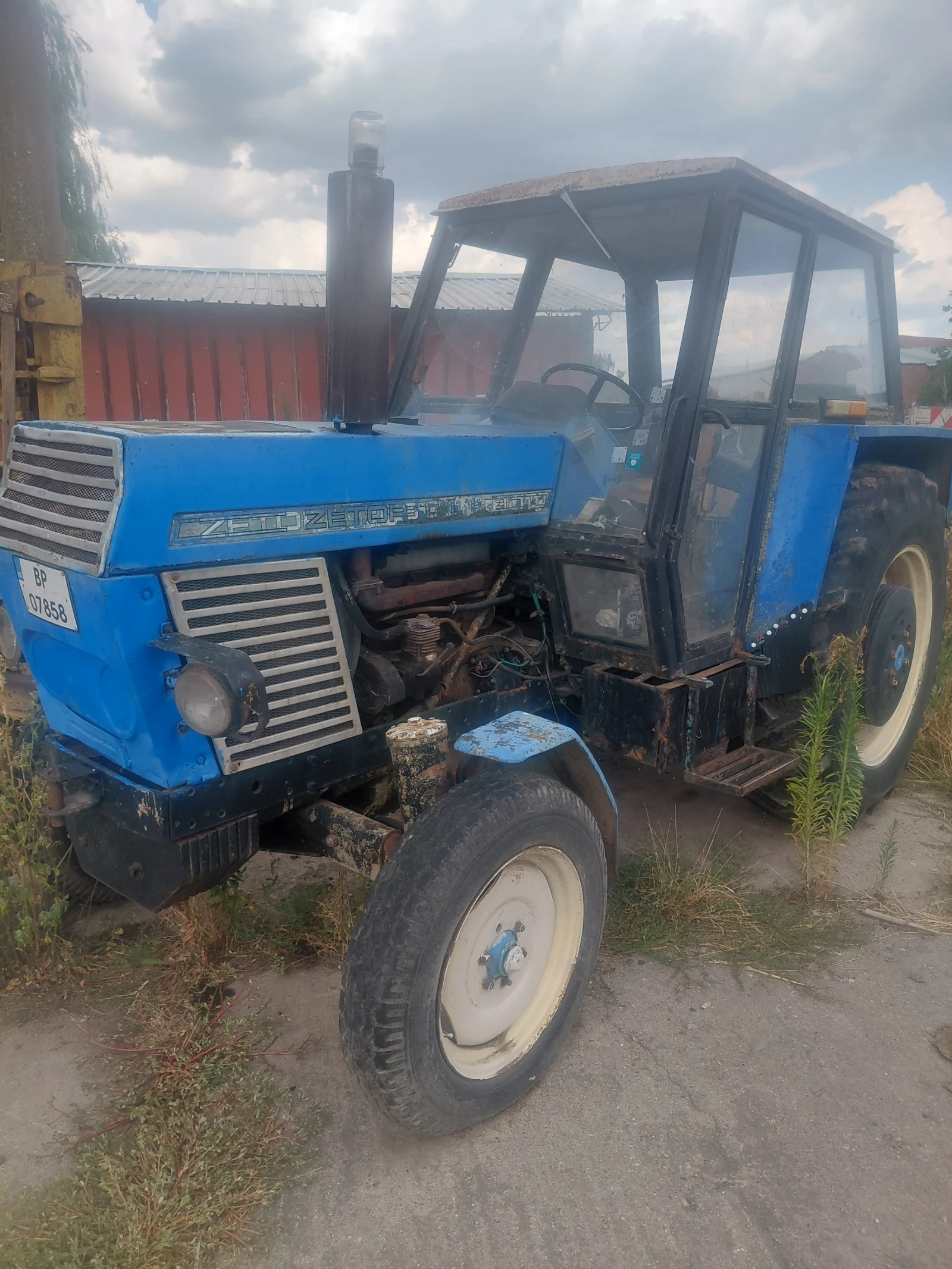 Трактор Zetor 8011