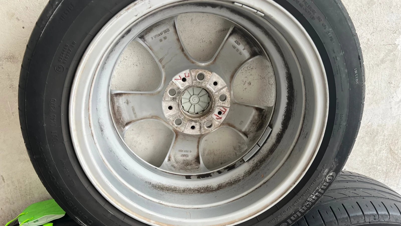 ���� � ������ 225/50R17 �� BMW 520 | Mobile.bg � ����������� 2