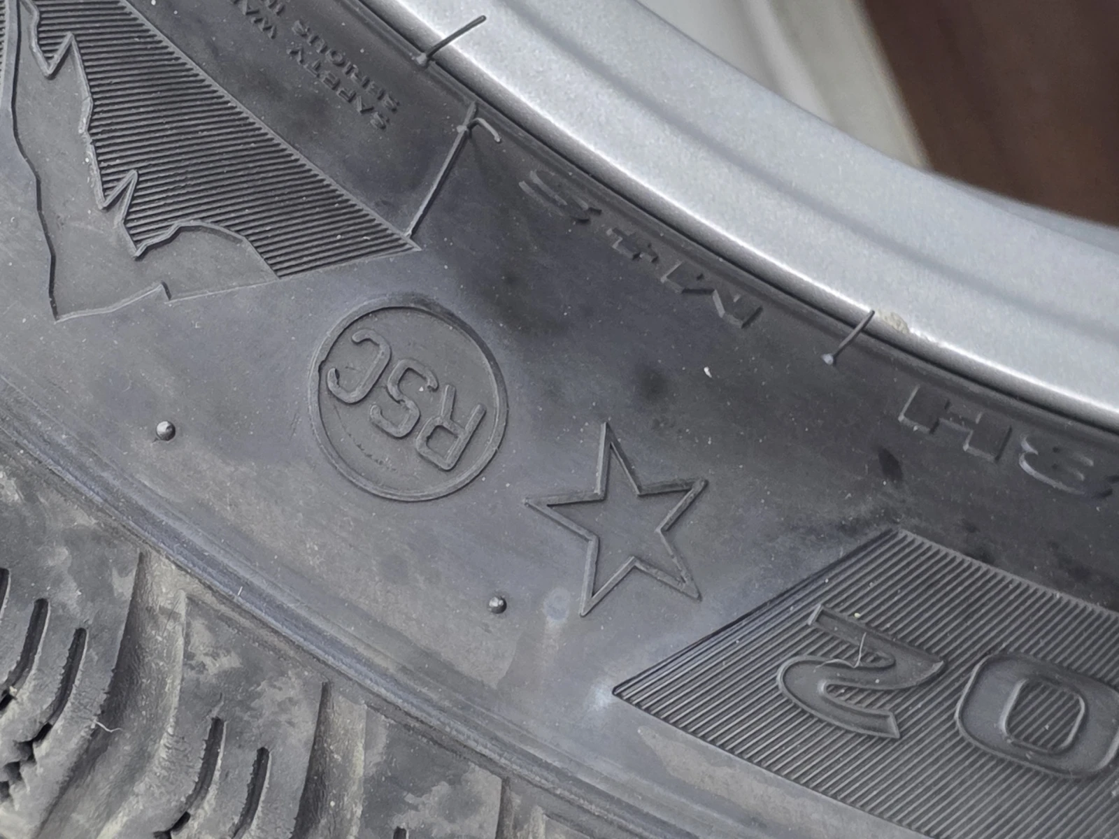 Гуми с джанти Hankook 225/50R17, снимка 7 - Гуми и джанти - 56317998