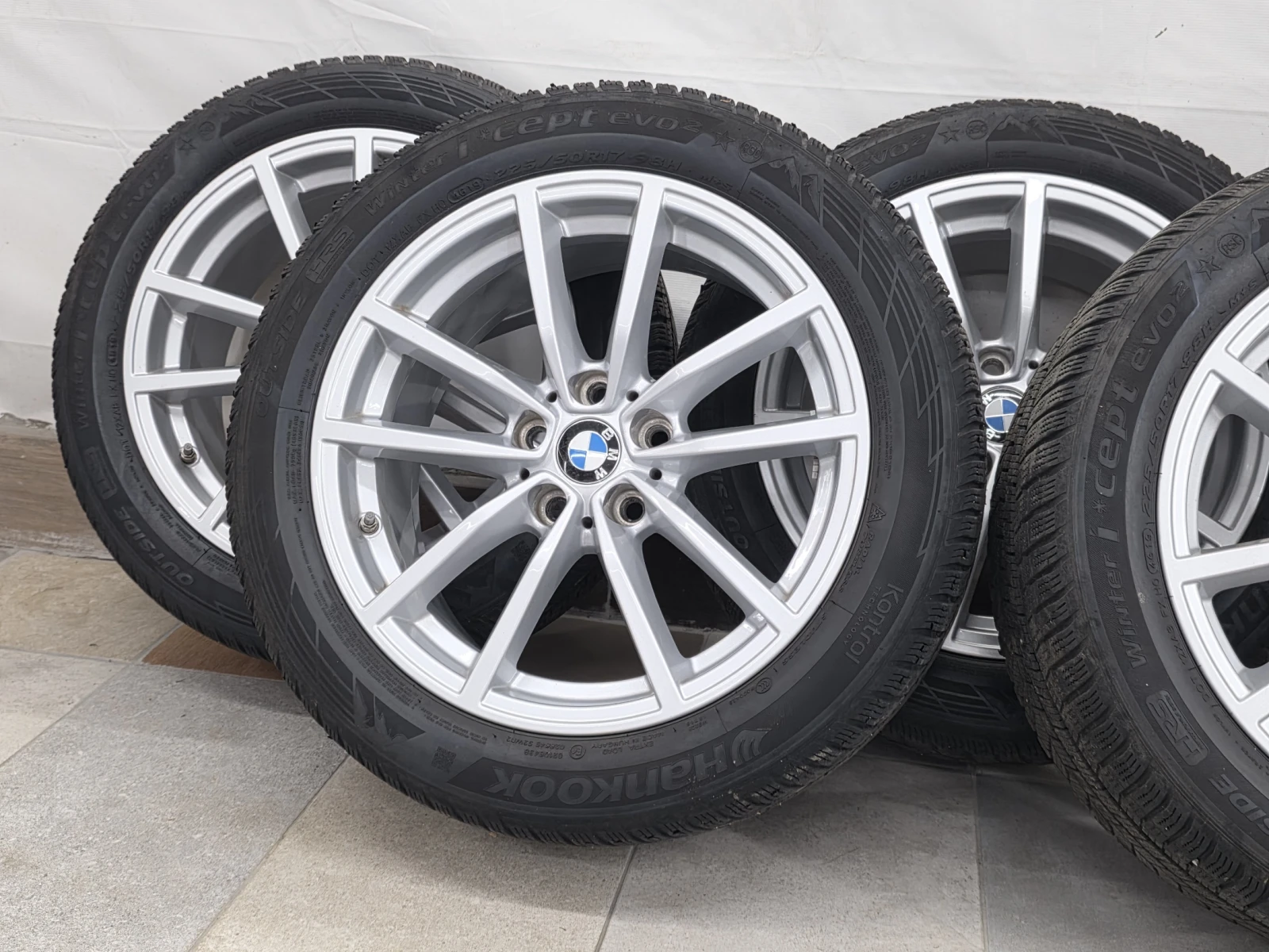 Гуми с джанти Hankook 225/50R17, снимка 2 - Гуми и джанти - 56317998