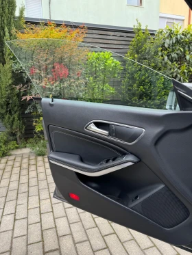 Mercedes-Benz CLA 180 Facelift, снимка 12