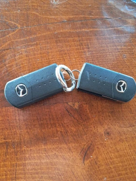 Mazda 5 2.0i  6+ 1, снимка 14 - Автомобили и джипове - 53634675