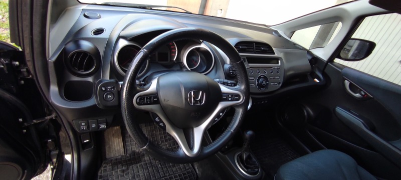 Honda Jazz, снимка 3 - Автомобили и джипове - 45684003