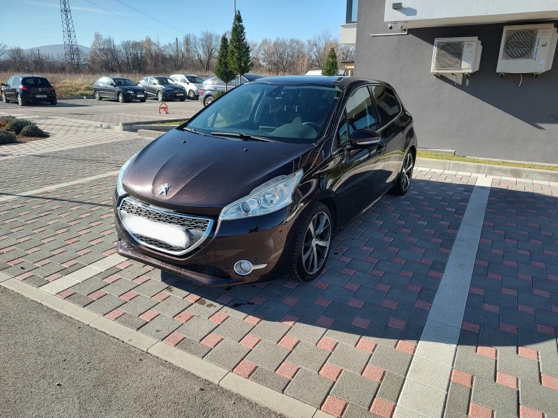 Peugeot 208 1.6 Газ/LPG, снимка 8 - Автомобили и джипове - 47995612